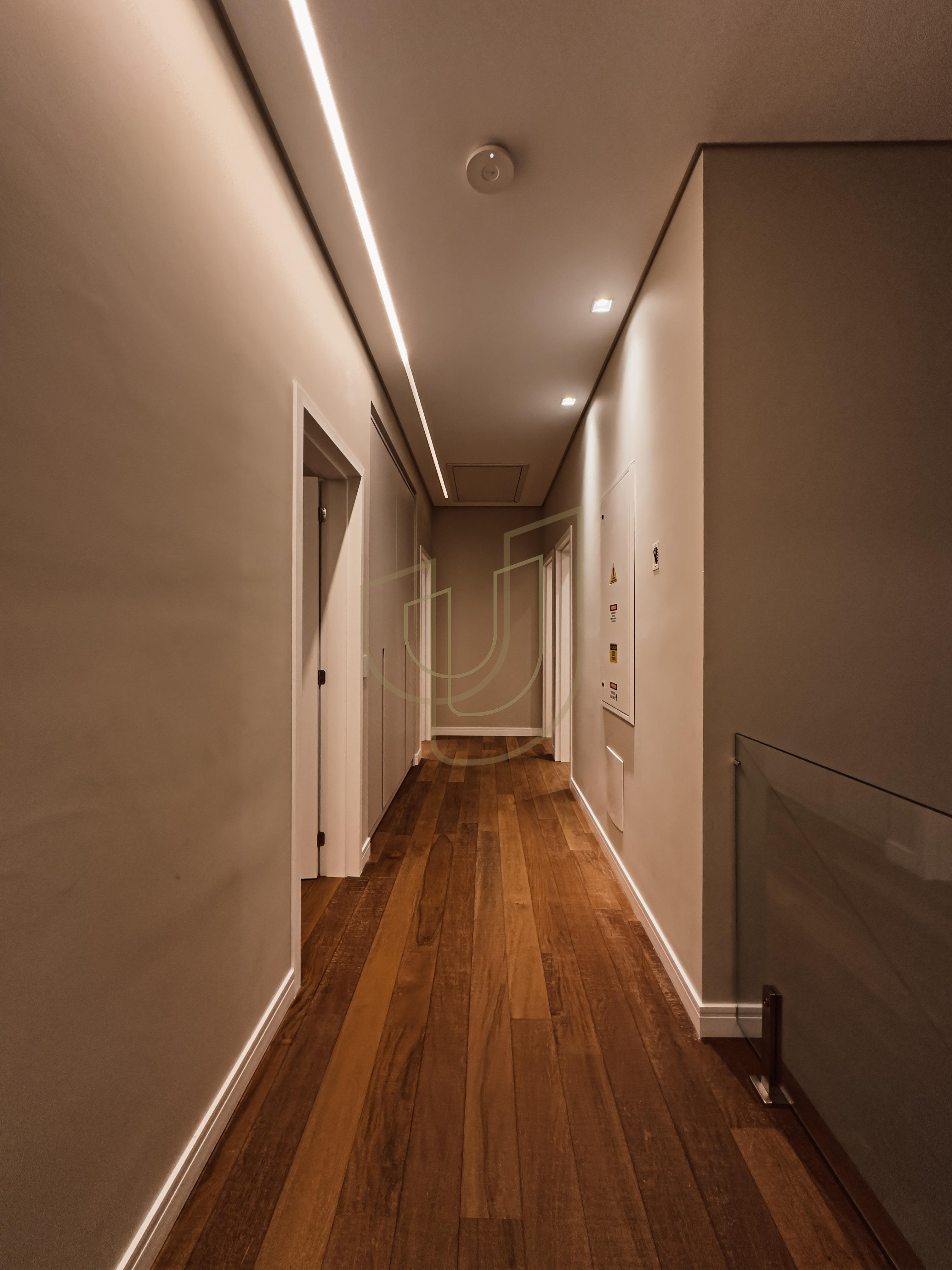 Casa com 4 Su&iacute;tes no Alphaville I Av. Falcão Peregrino São José dos Campos - 