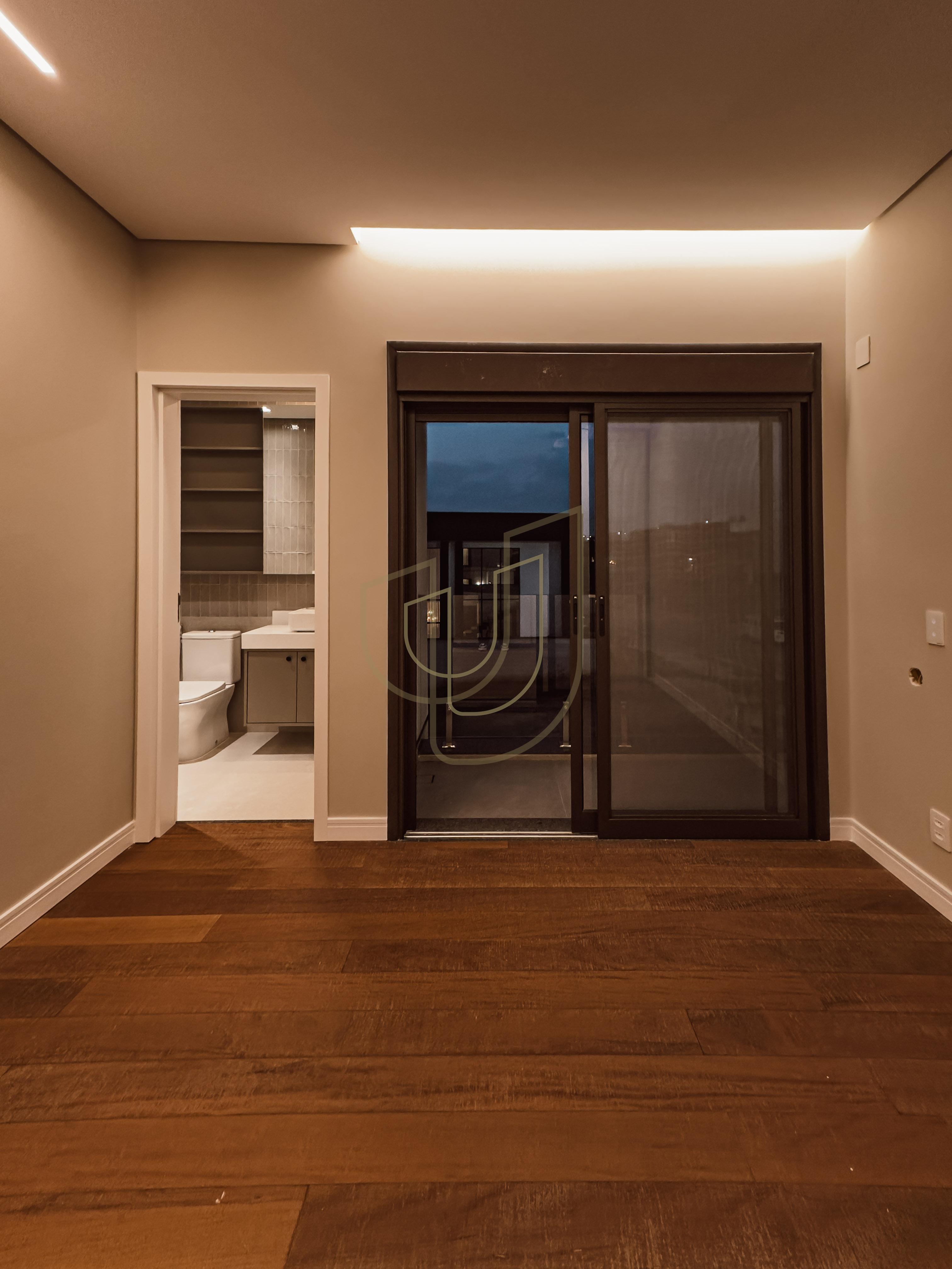 Casa com 4 Su&iacute;tes no Alphaville I Av. Falcão Peregrino São José dos Campos - 