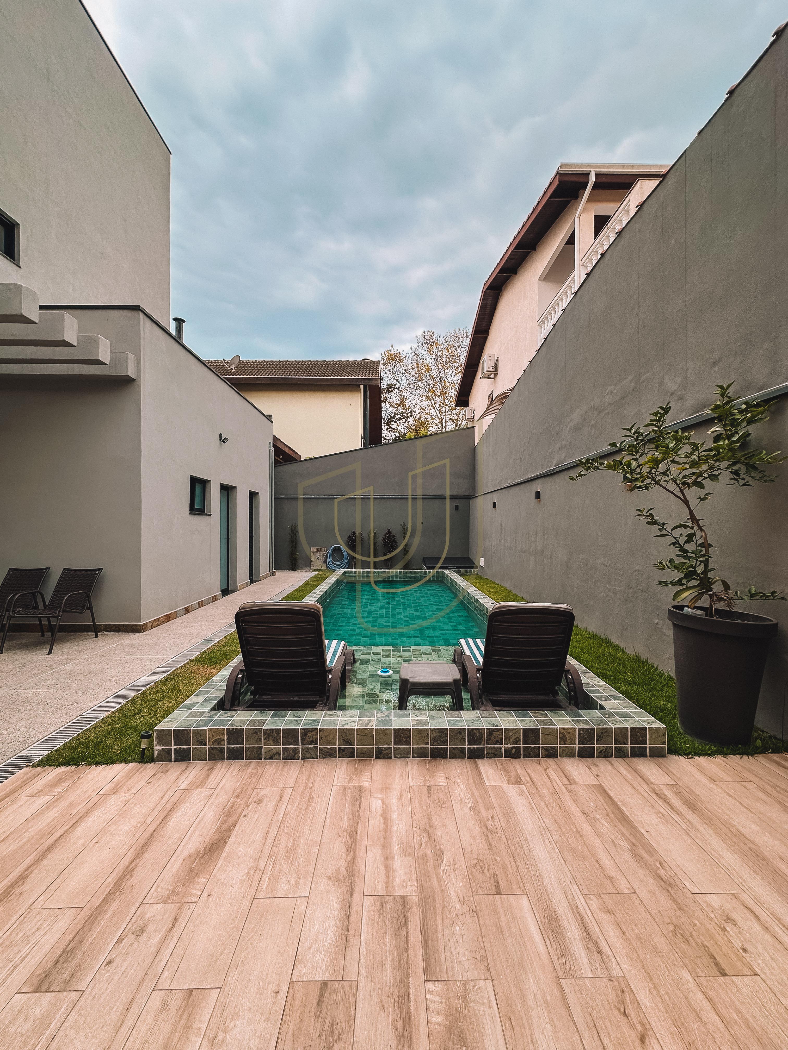 Casa com 3 Su&iacute;tes no Altos da Serra I Avenida Possidonio José de Freitas São José dos Campos - 