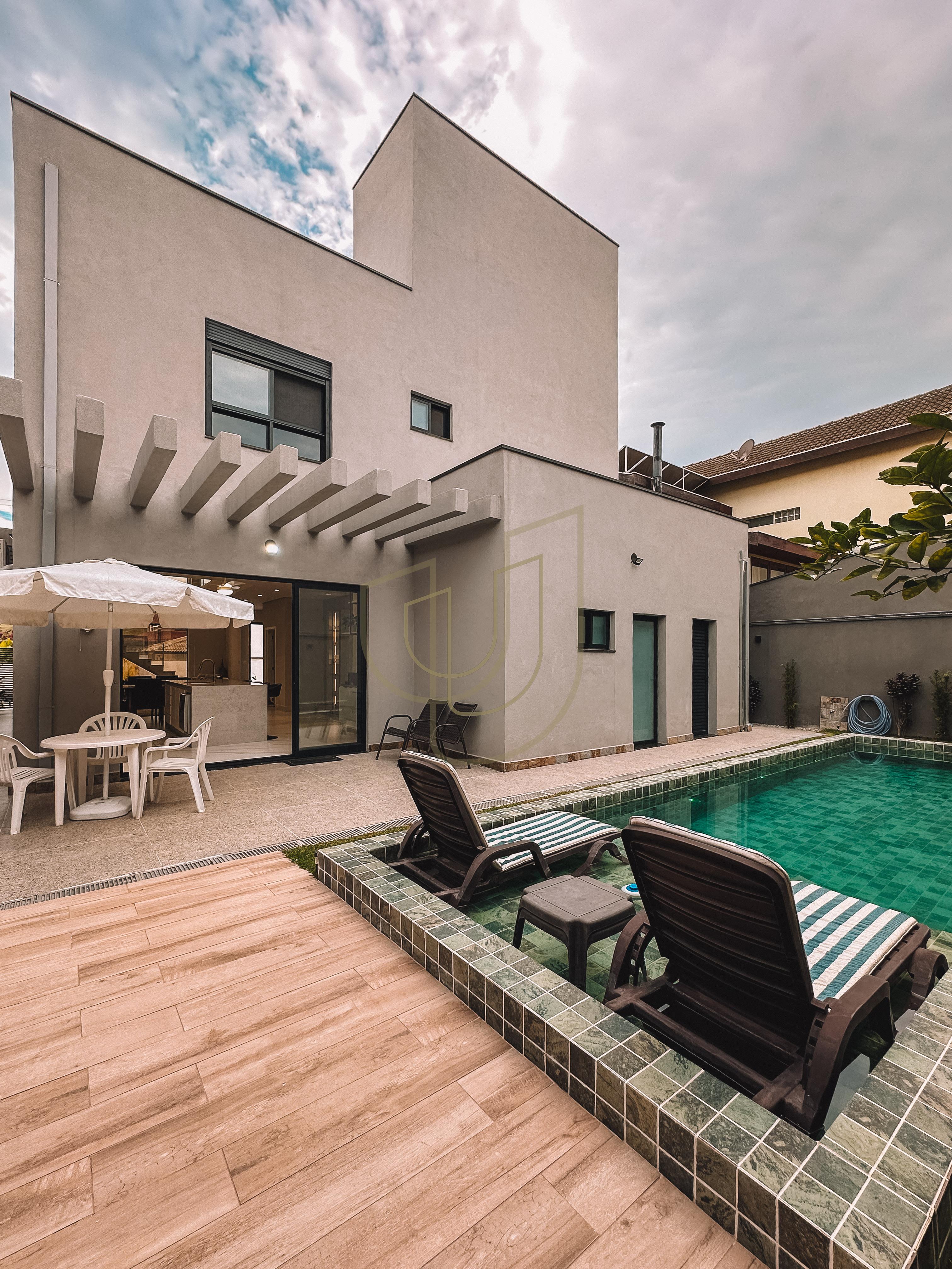 Casa com 3 Su&iacute;tes no Altos da Serra I Avenida Possidonio José de Freitas São José dos Campos - 