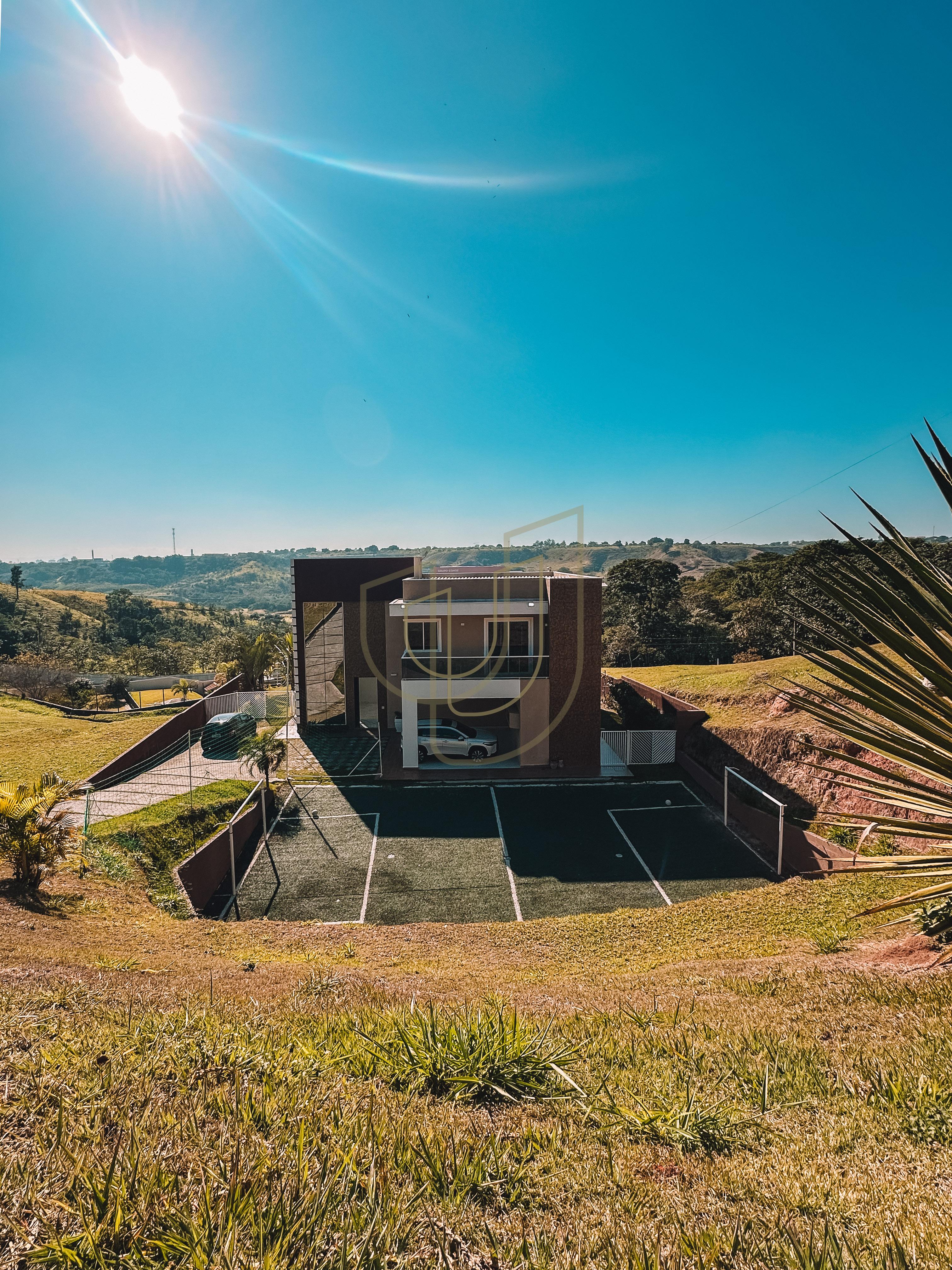 Casa com 3 Su&iacute;tes no Mirante do Vale Rua Sérgio Rodrigues Jacareí - 