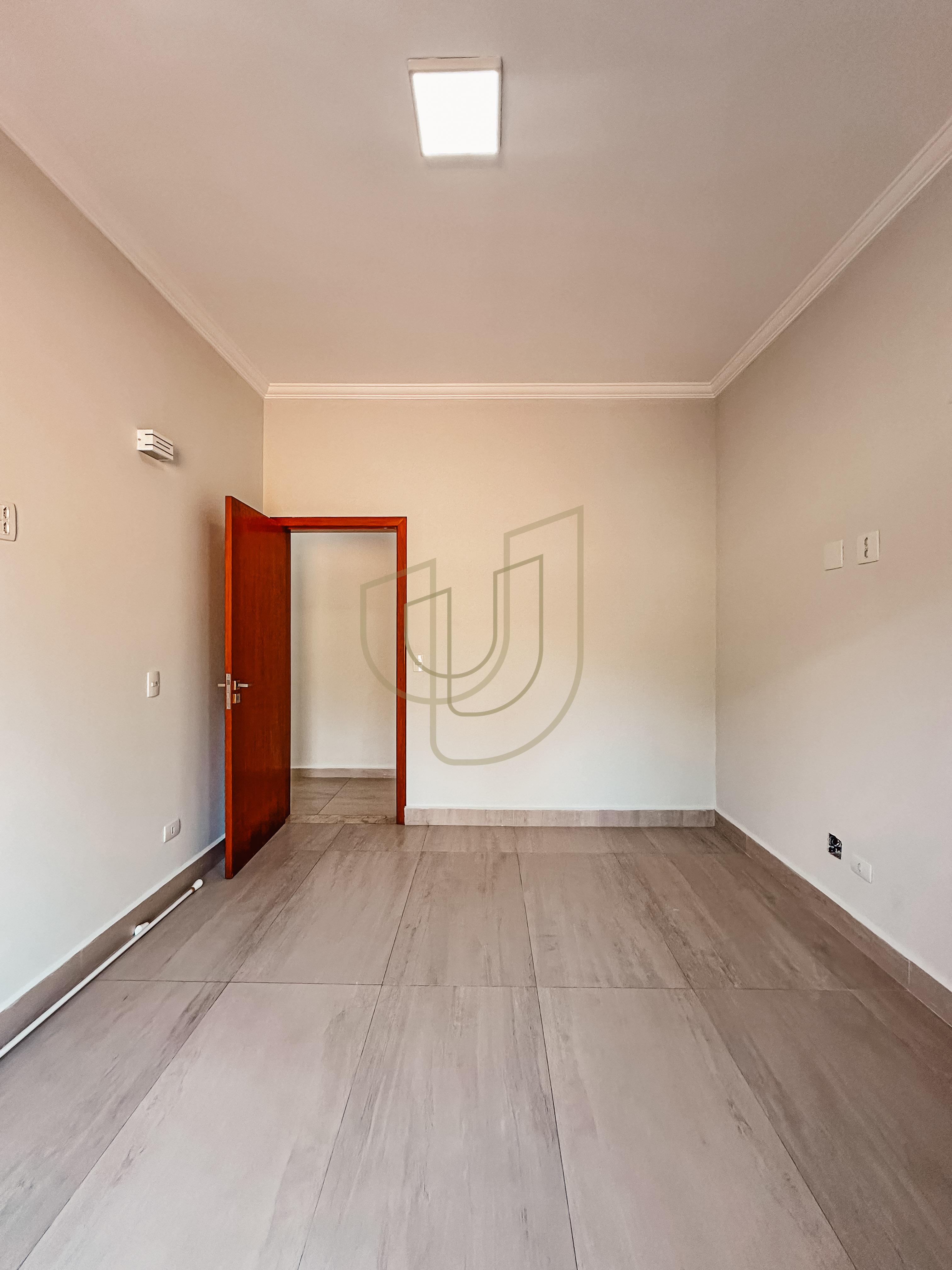 Casa com 3 Su&iacute;tes no Mirante do Vale Rua Sérgio Rodrigues Jacareí - 