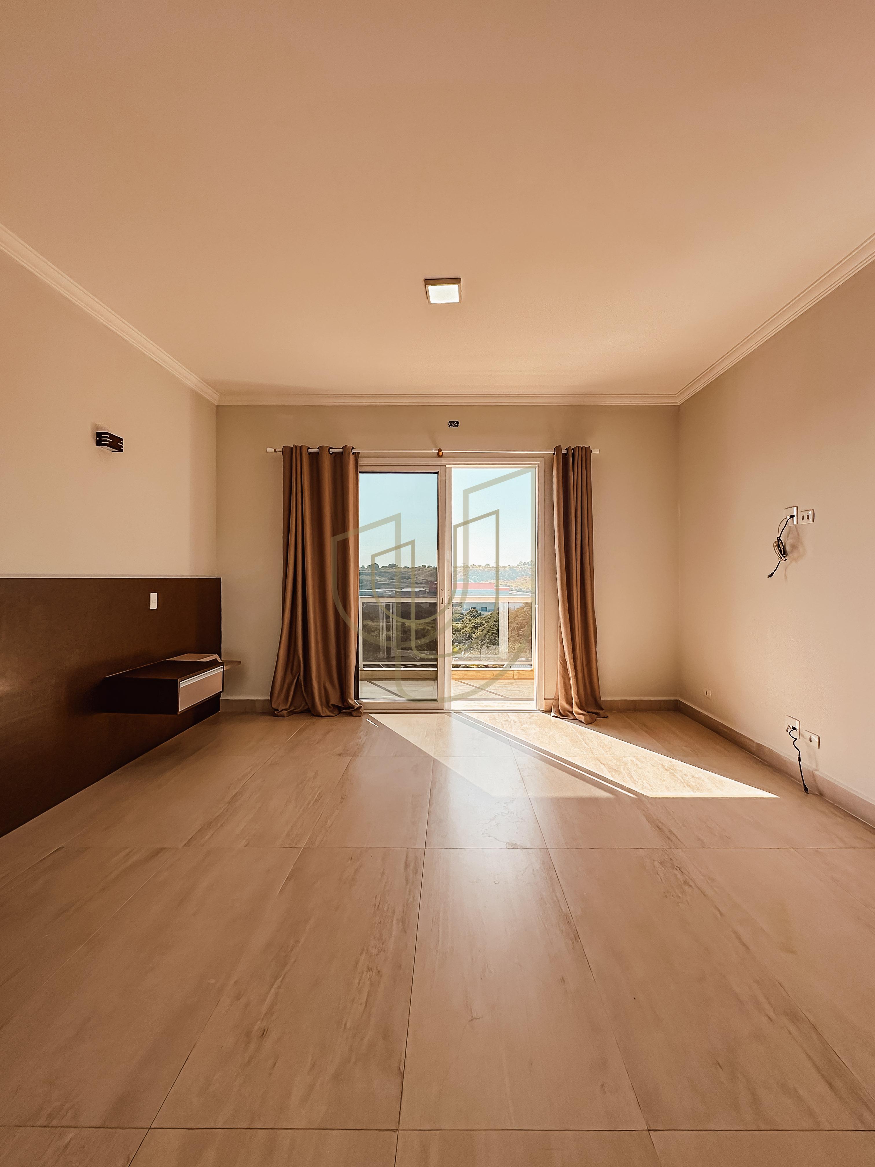 Casa com 3 Su&iacute;tes no Mirante do Vale Rua Sérgio Rodrigues Jacareí - 