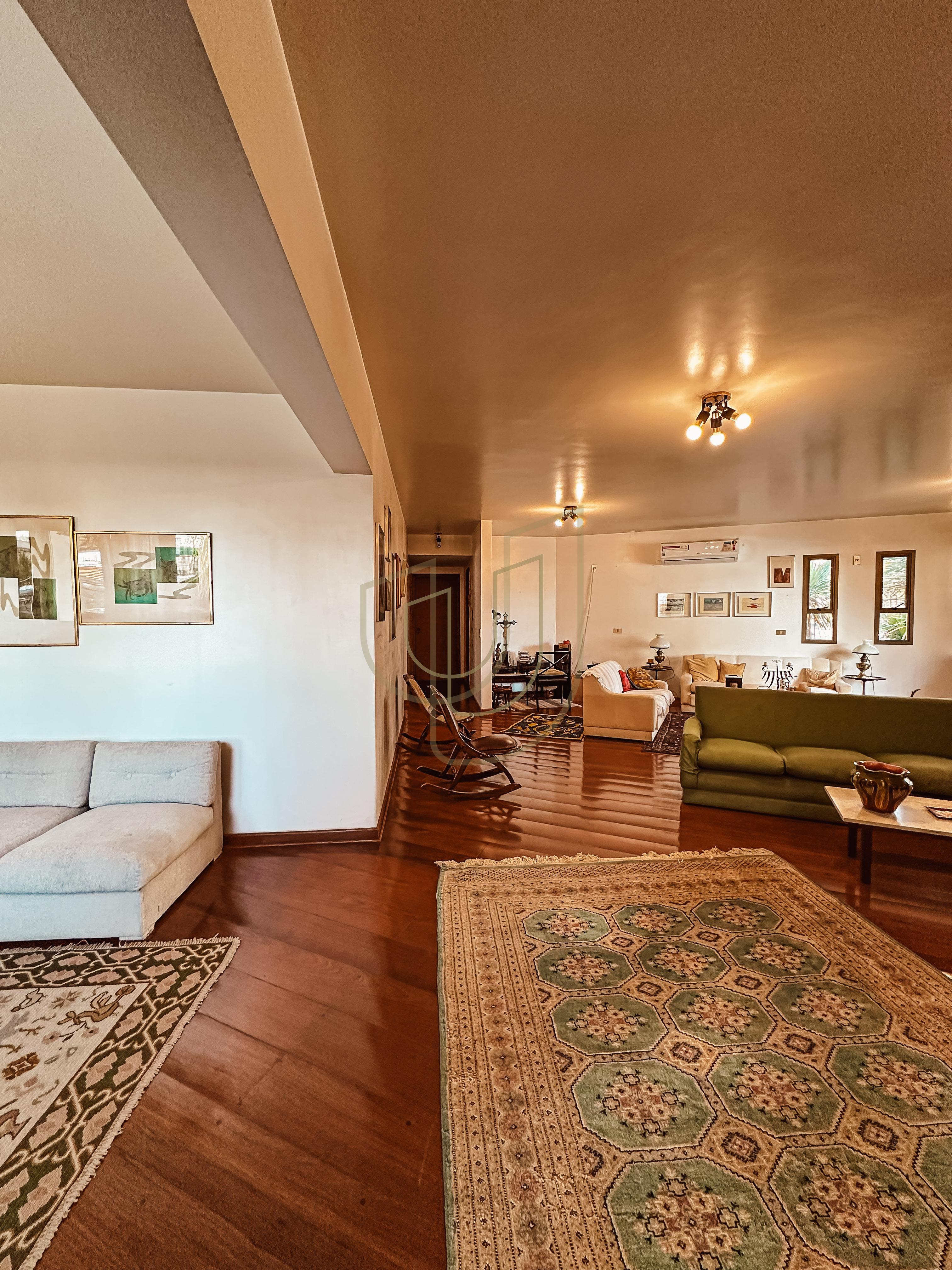 Apartamento com 4 Dormit&oacute;rios no Edif&iacute;cio Toulon Rua Coronel João Cursino São José dos Campos - 