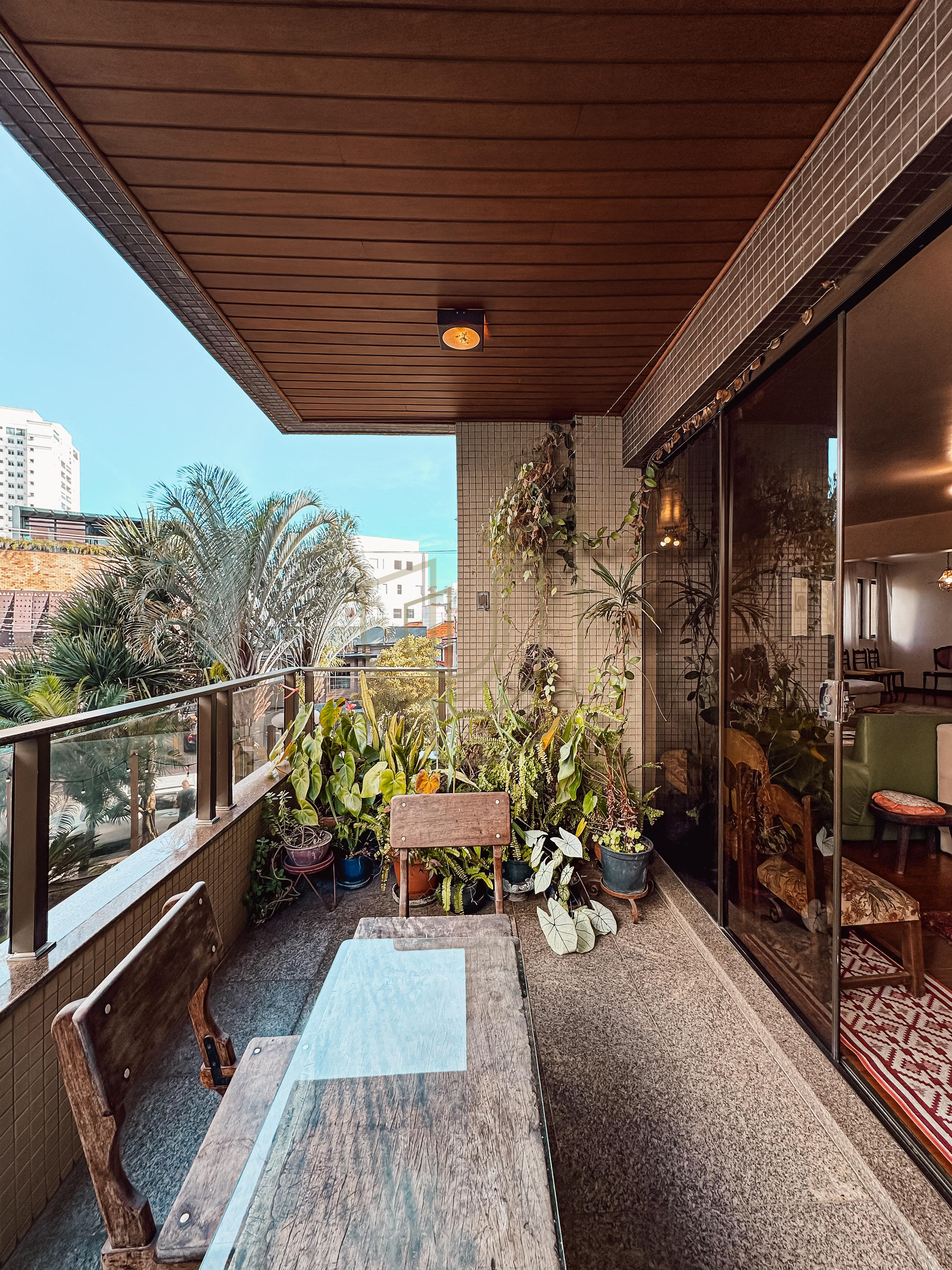 Apartamento com 4 Dormit&oacute;rios no Edif&iacute;cio Toulon Rua Coronel João Cursino São José dos Campos - 