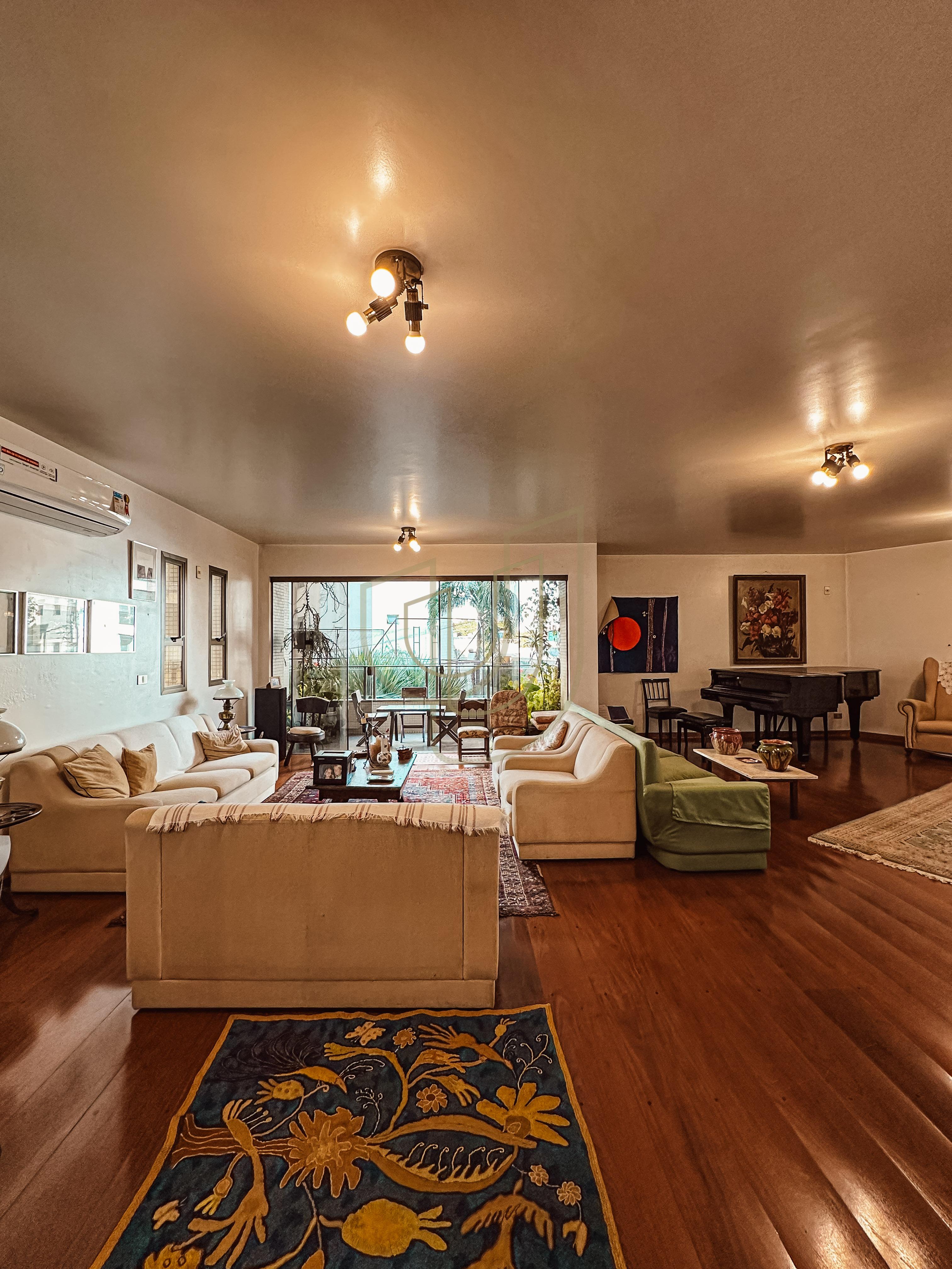 Apartamento com 4 Dormit&oacute;rios no Edif&iacute;cio Toulon Rua Coronel João Cursino São José dos Campos - 