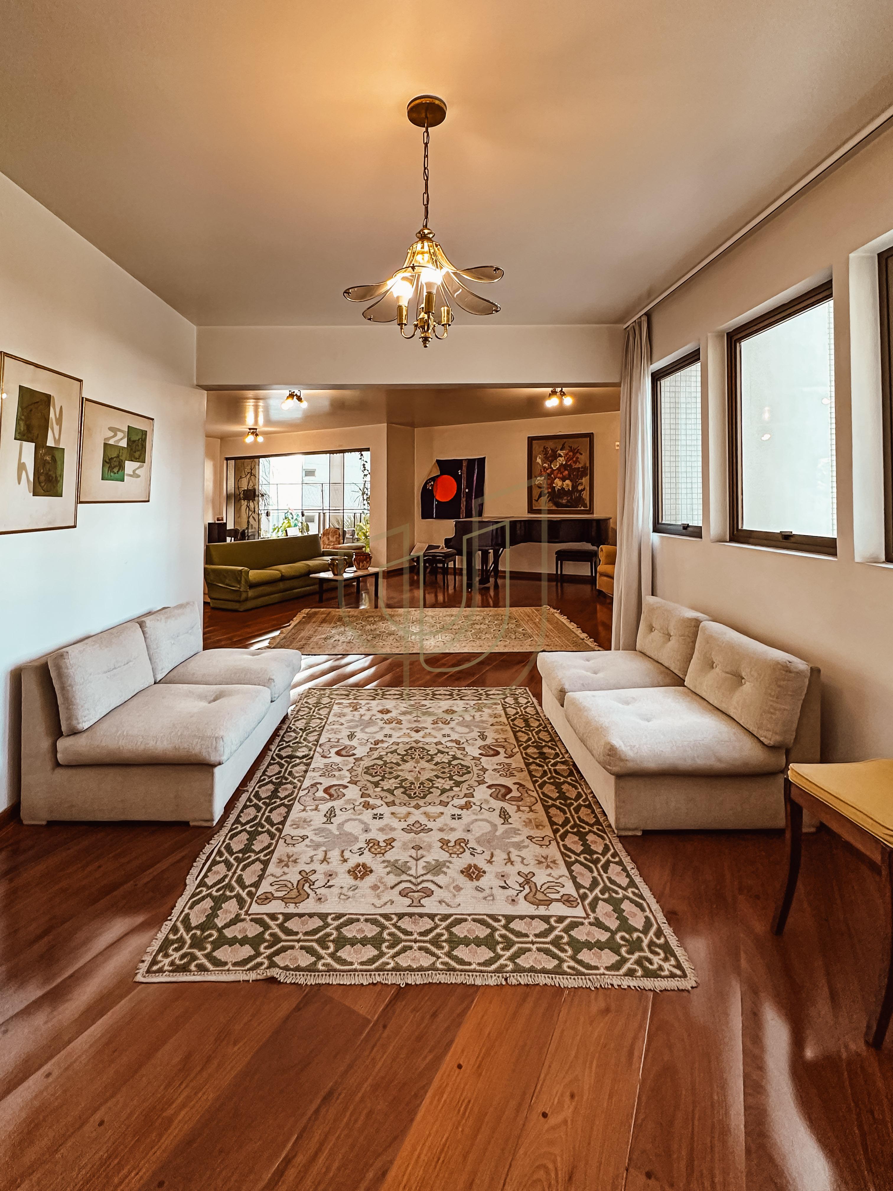 Apartamento com 4 Dormit&oacute;rios no Edif&iacute;cio Toulon Rua Coronel João Cursino São José dos Campos - 