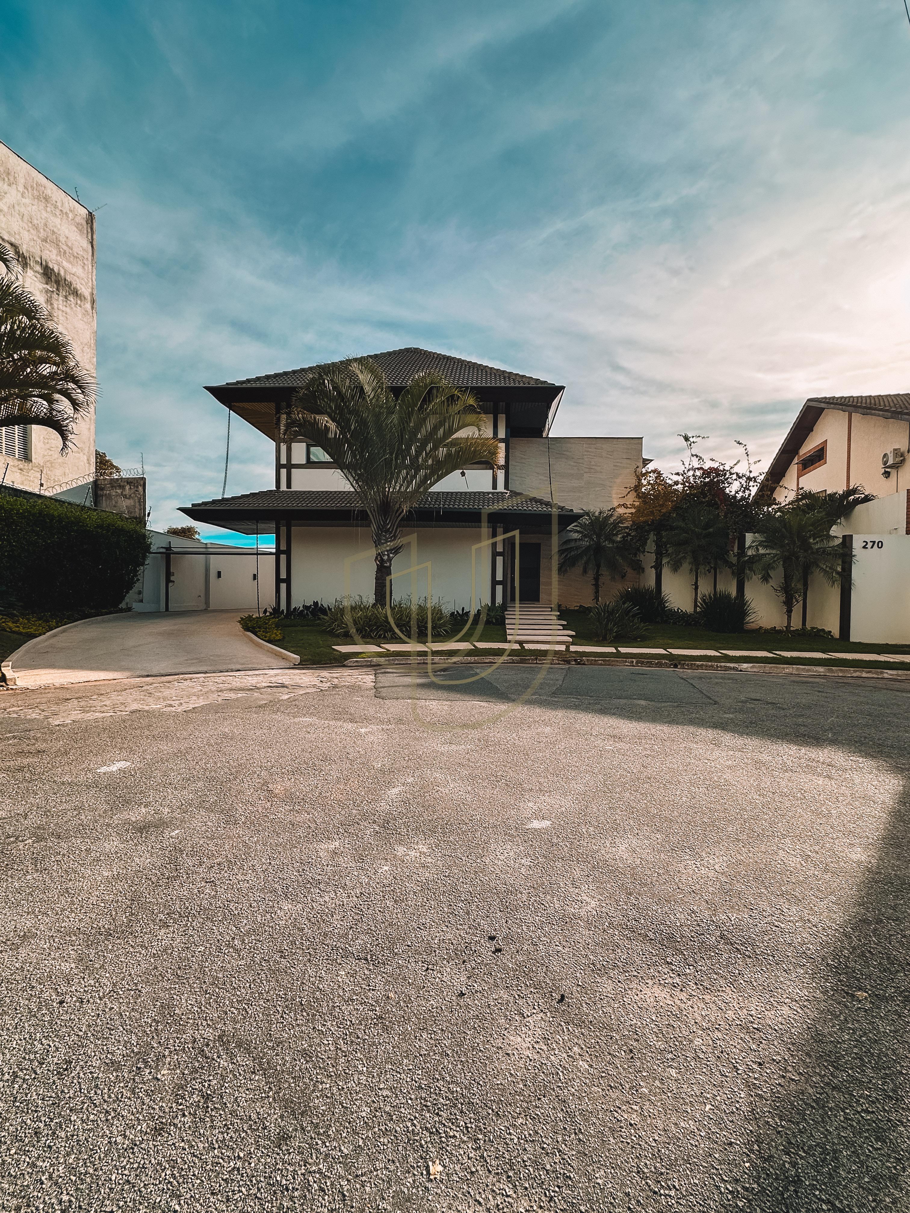 Casa com 5 Su&iacute;tes no Condom&iacute;nio Jardim das Colinas Avenida Major Miguel Naked São José dos Campos - 