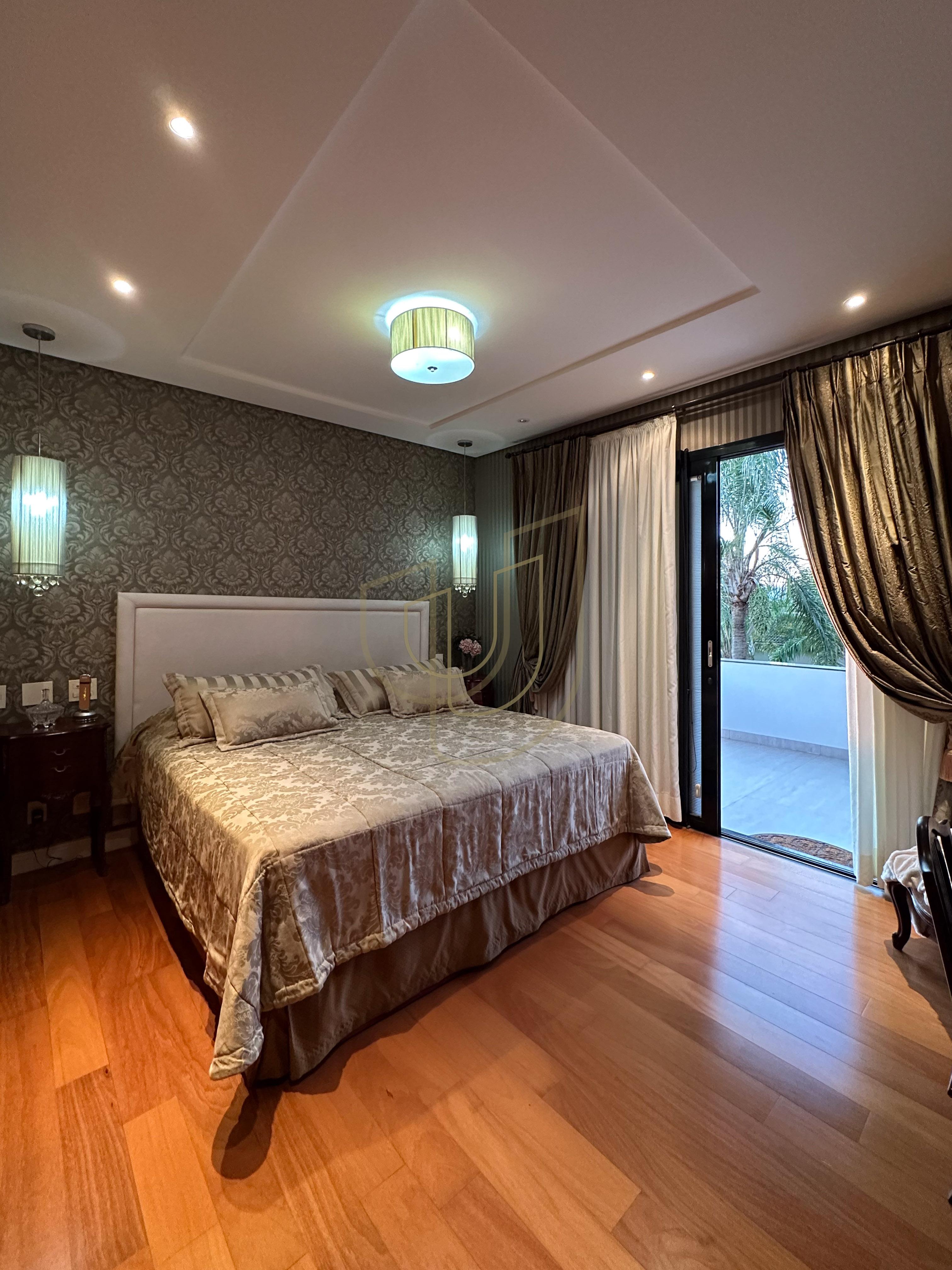 Casa com 5 Su&iacute;tes no Condom&iacute;nio Jardim das Colinas Avenida Major Miguel Naked São José dos Campos - 