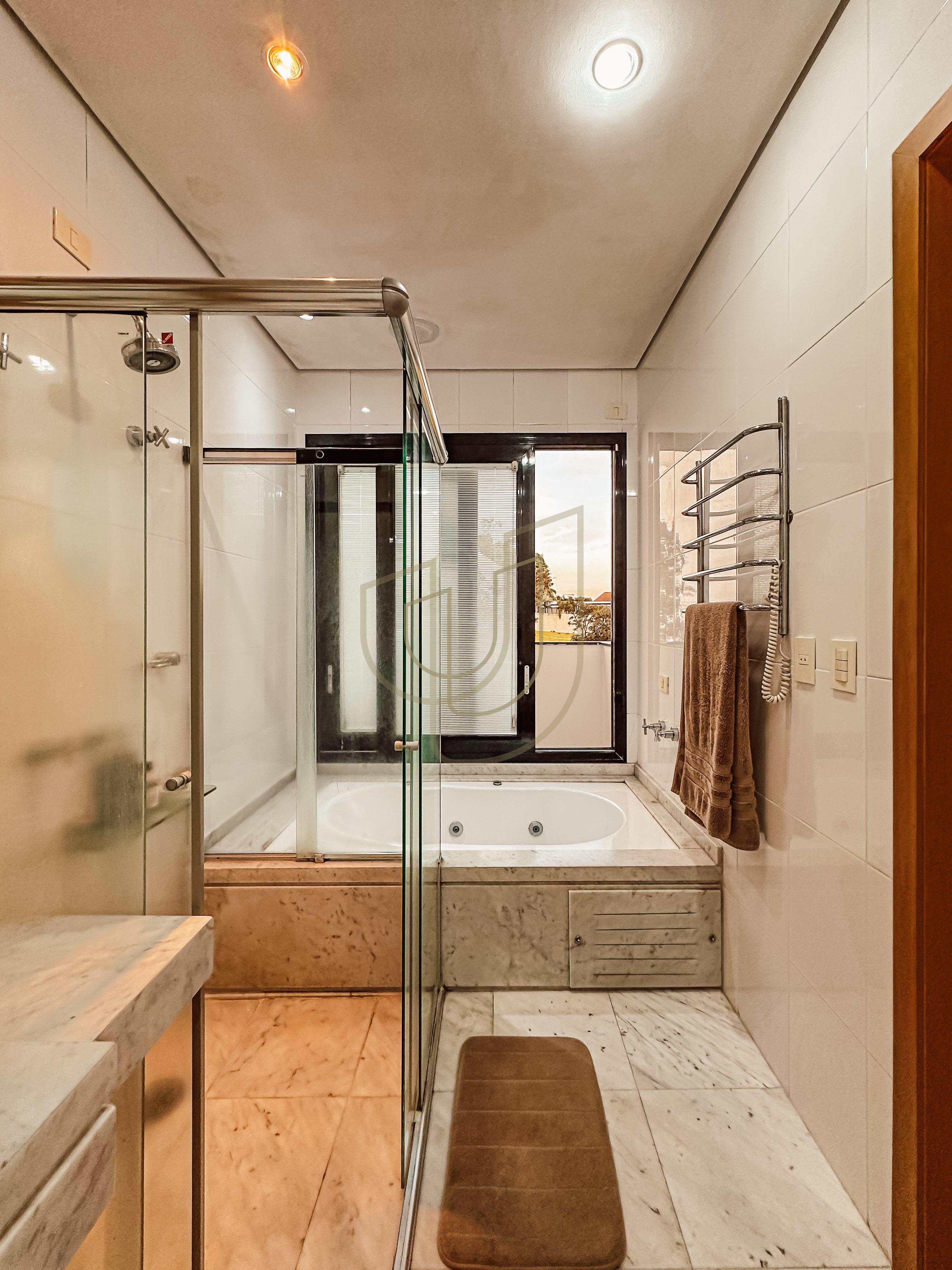 Casa com 5 Su&iacute;tes no Condom&iacute;nio Jardim das Colinas Avenida Major Miguel Naked São José dos Campos - 