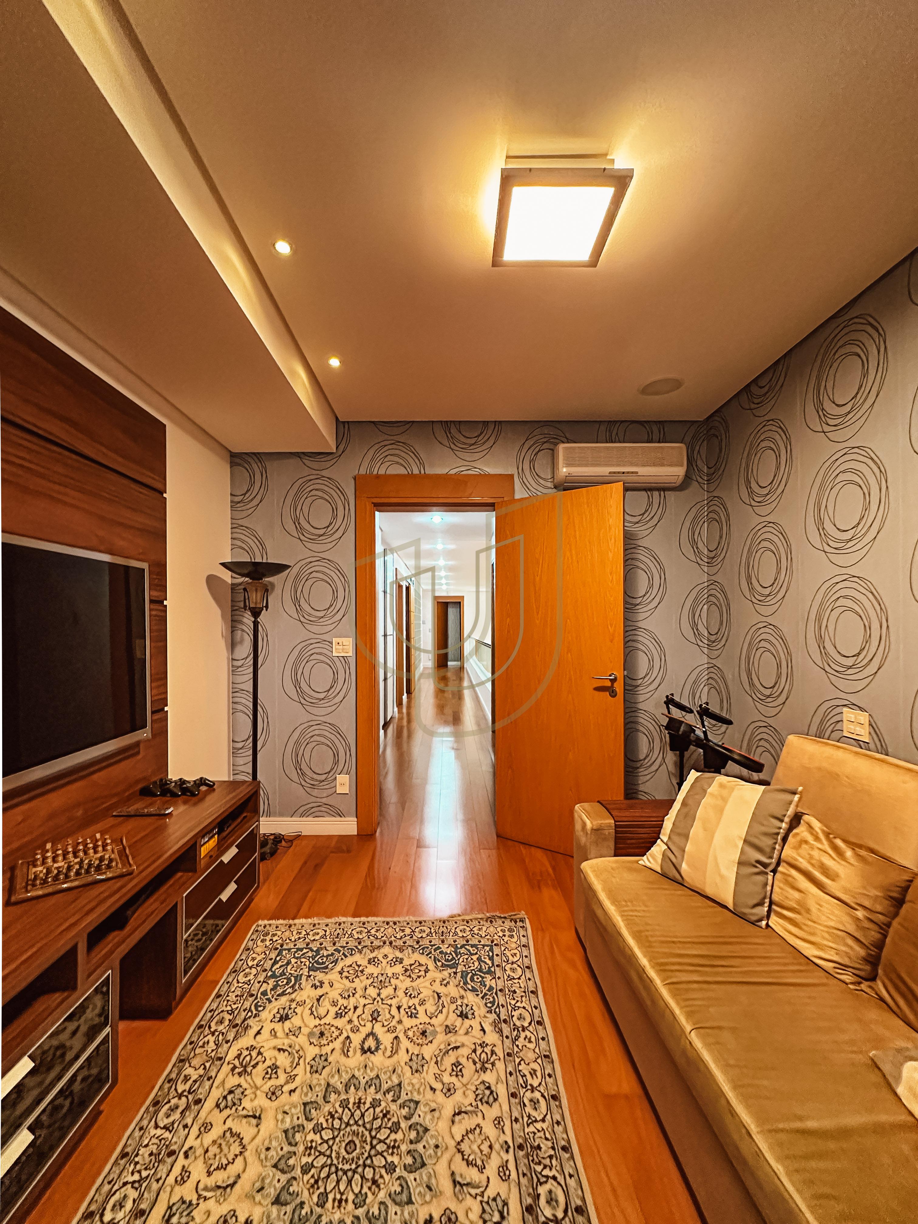 Casa com 5 Su&iacute;tes no Condom&iacute;nio Jardim das Colinas Avenida Major Miguel Naked São José dos Campos - 