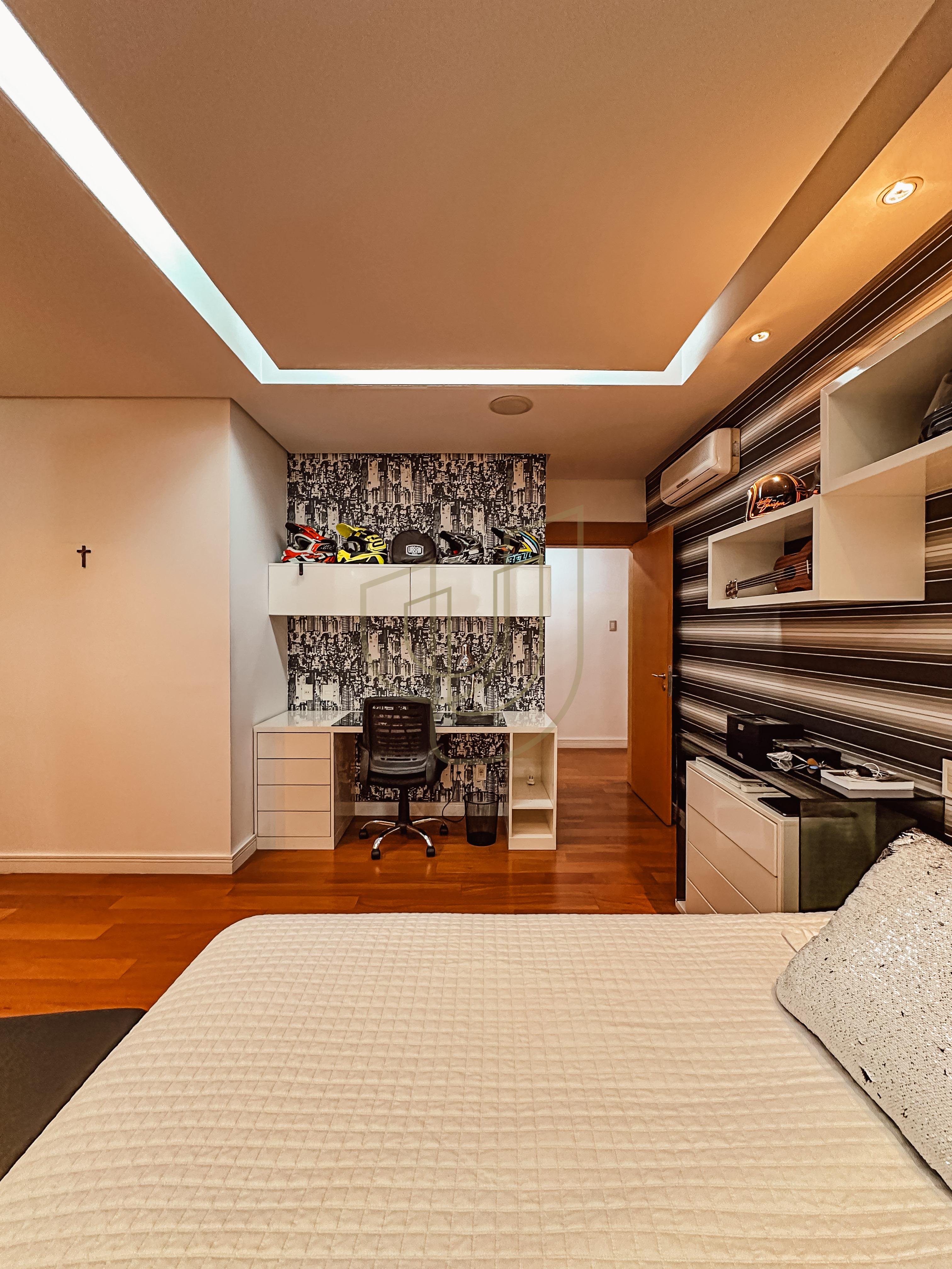 Casa com 5 Su&iacute;tes no Condom&iacute;nio Jardim das Colinas Avenida Major Miguel Naked São José dos Campos - 