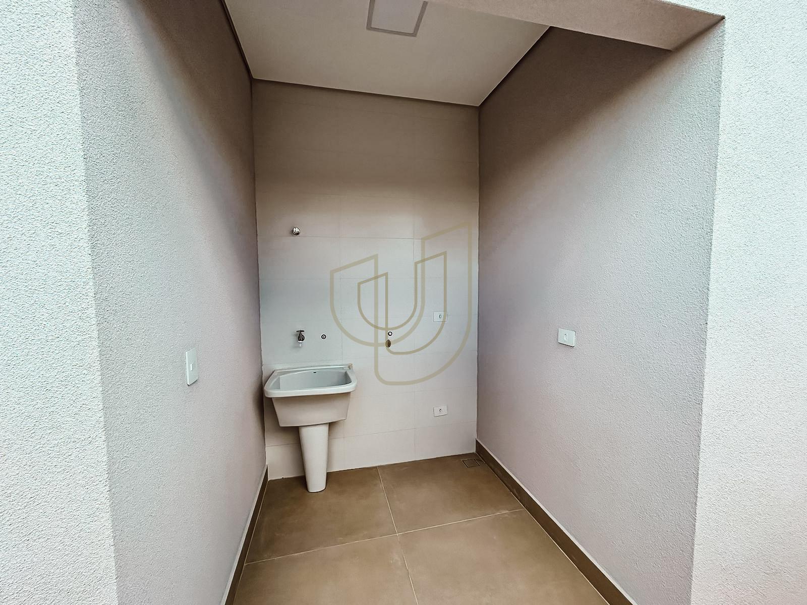 Casa T&eacute;rrea com 3 Dormit&oacute;rios no Reserva Rud&aacute; Avenida Robson Custódio Machado São José dos Campos - 