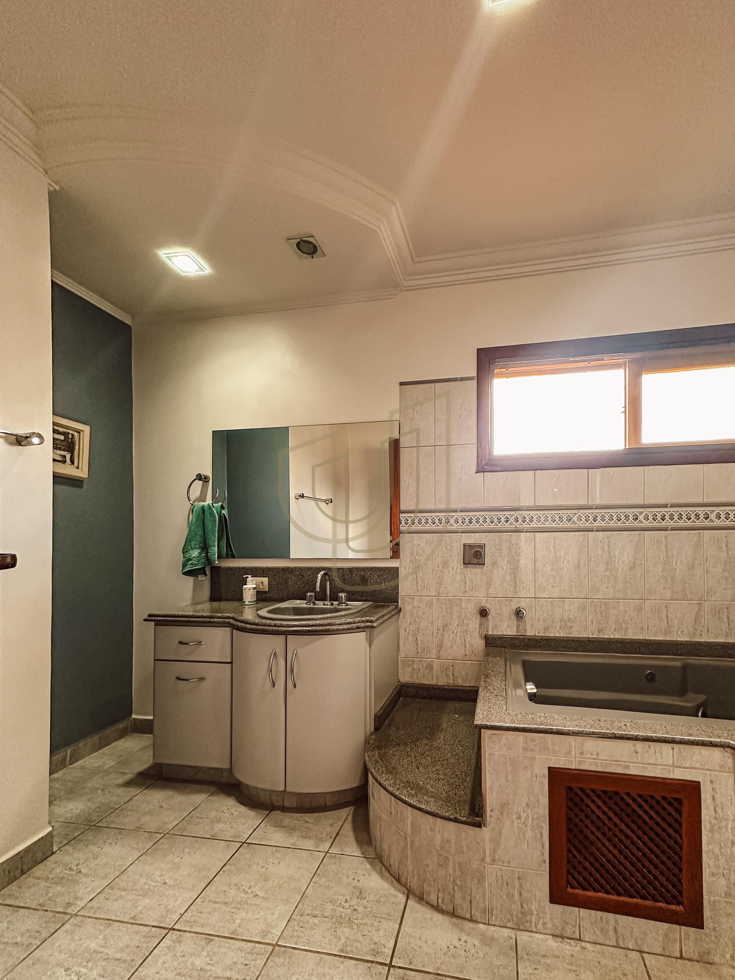 Casa com 4 Su&iacute;tes no Condom&iacute;nio Jardim das Colinas Avenida Major Miguel Naked São José dos Campos - 