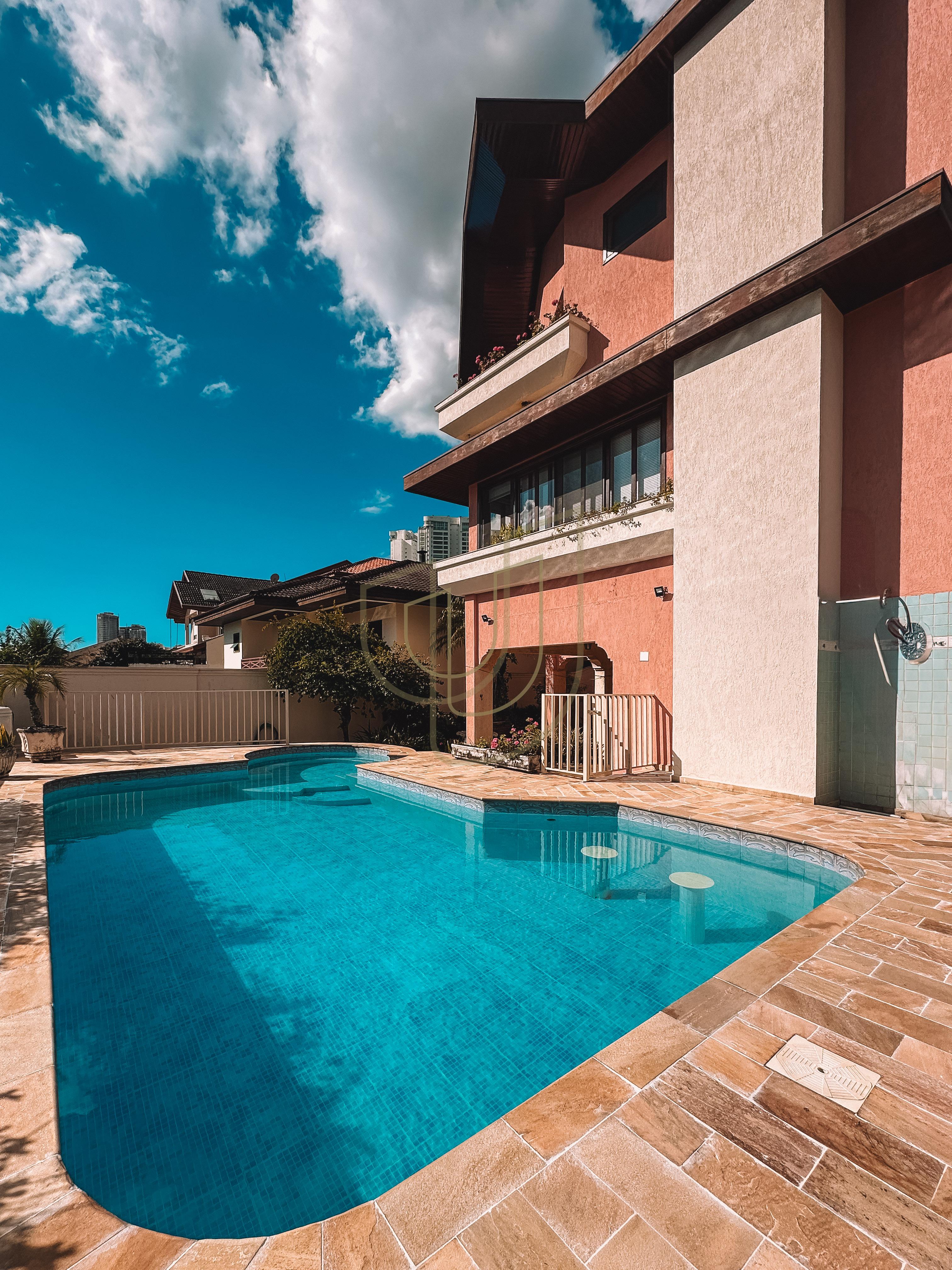 Casa com 4 Su&iacute;tes no Condom&iacute;nio Jardim das Colinas Avenida Major Miguel Naked São José dos Campos - 