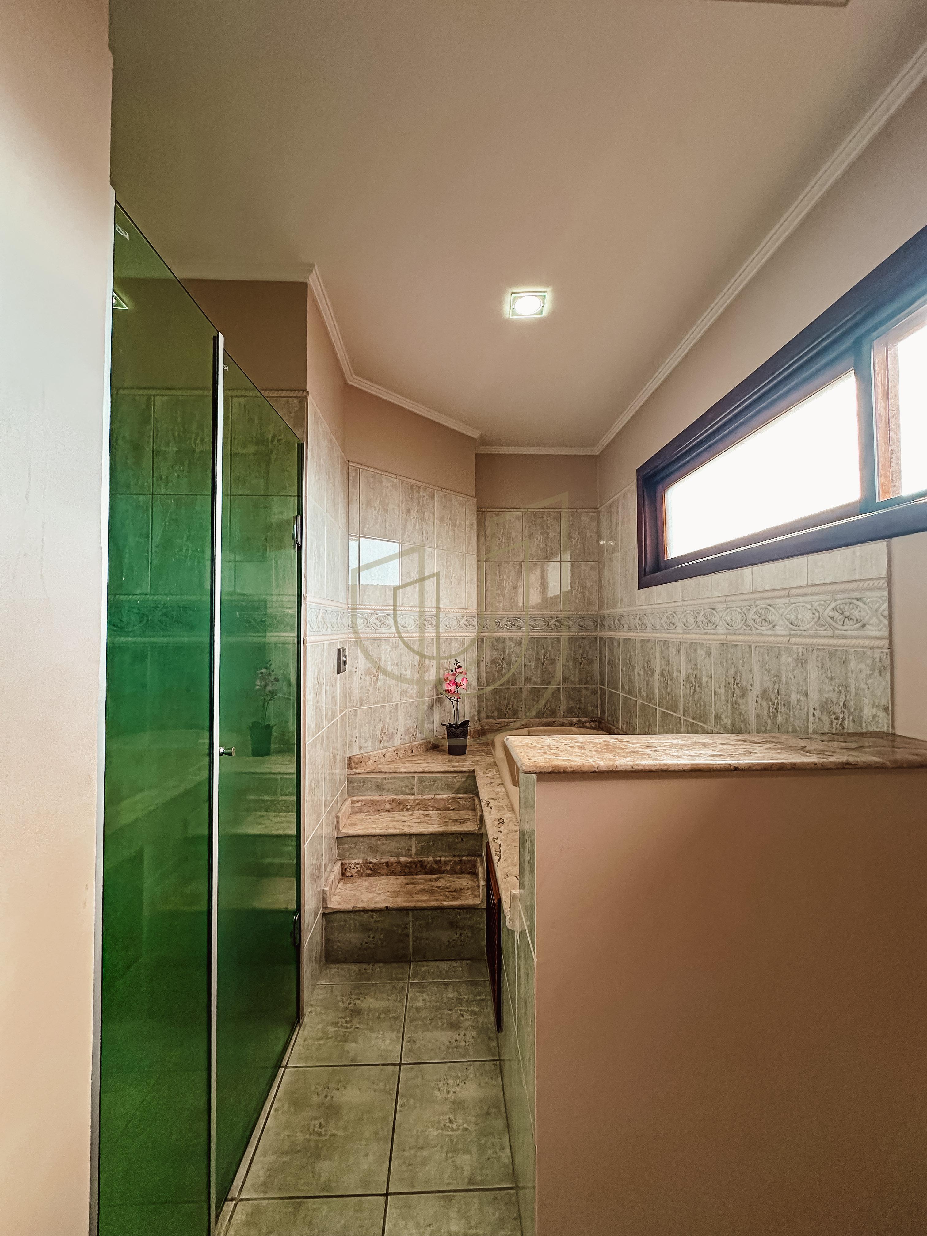 Casa com 4 Su&iacute;tes no Condom&iacute;nio Jardim das Colinas Avenida Major Miguel Naked São José dos Campos - 