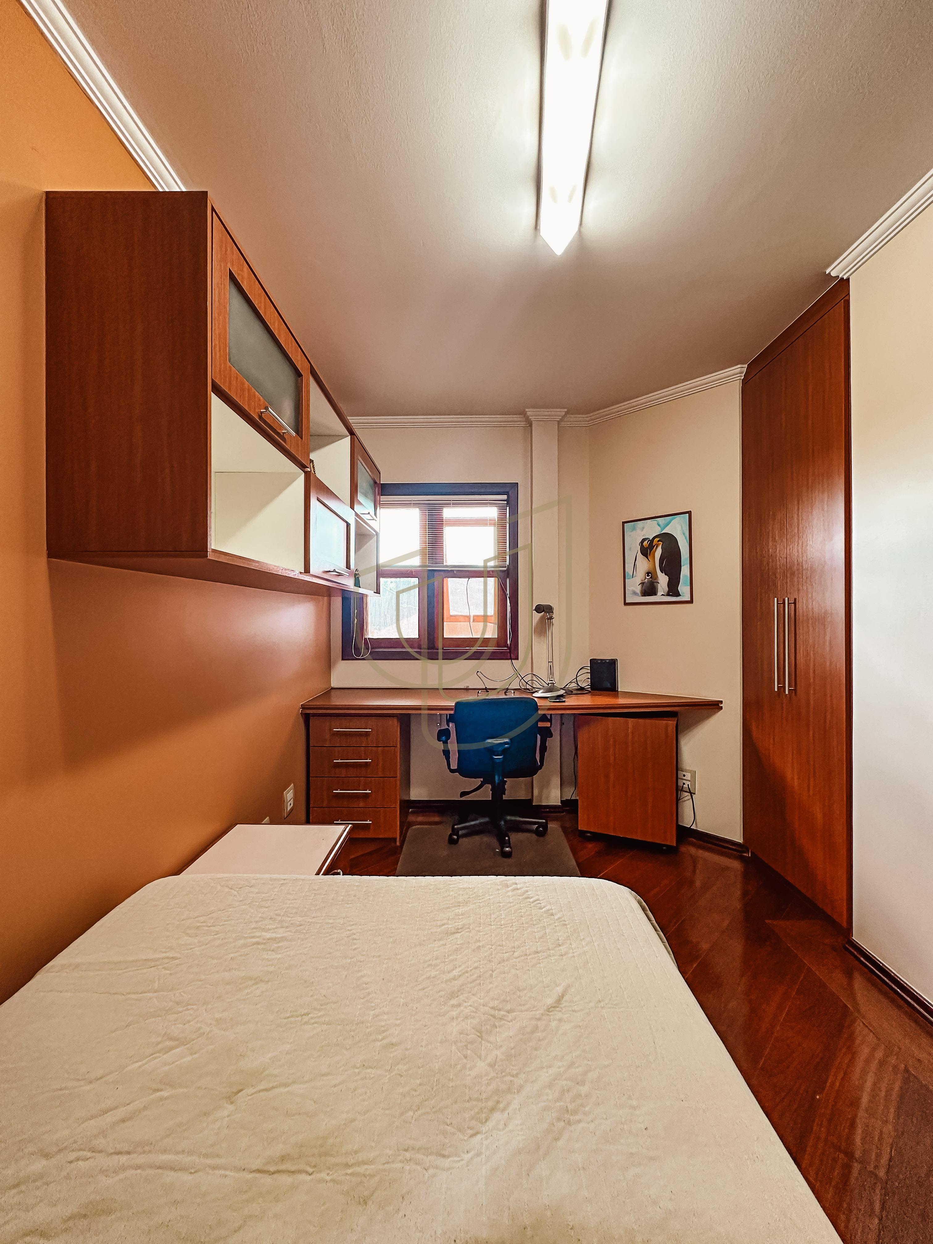 Casa com 4 Su&iacute;tes no Condom&iacute;nio Jardim das Colinas Avenida Major Miguel Naked São José dos Campos - 