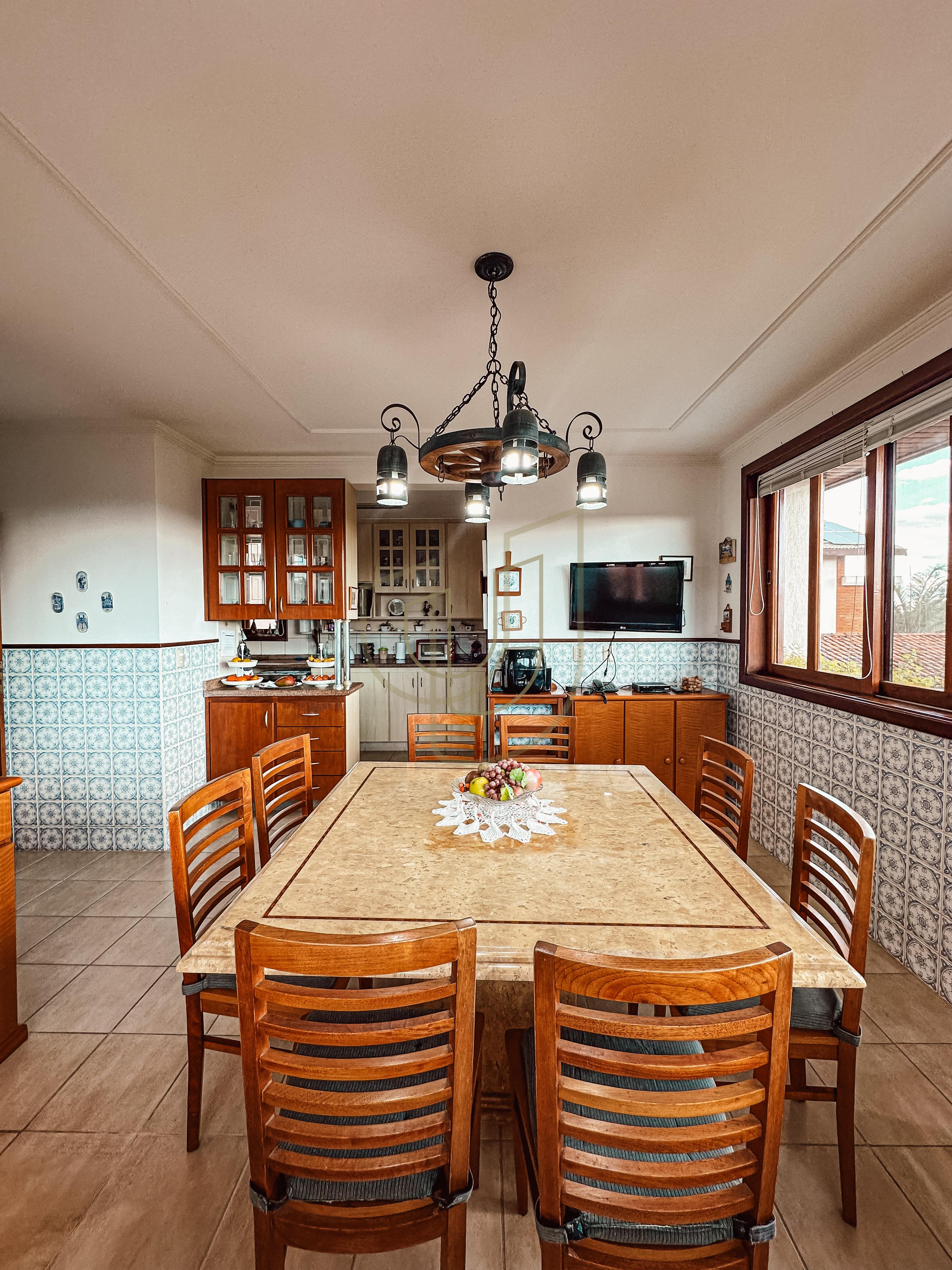 Casa com 4 Su&iacute;tes no Condom&iacute;nio Jardim das Colinas Avenida Major Miguel Naked São José dos Campos - 