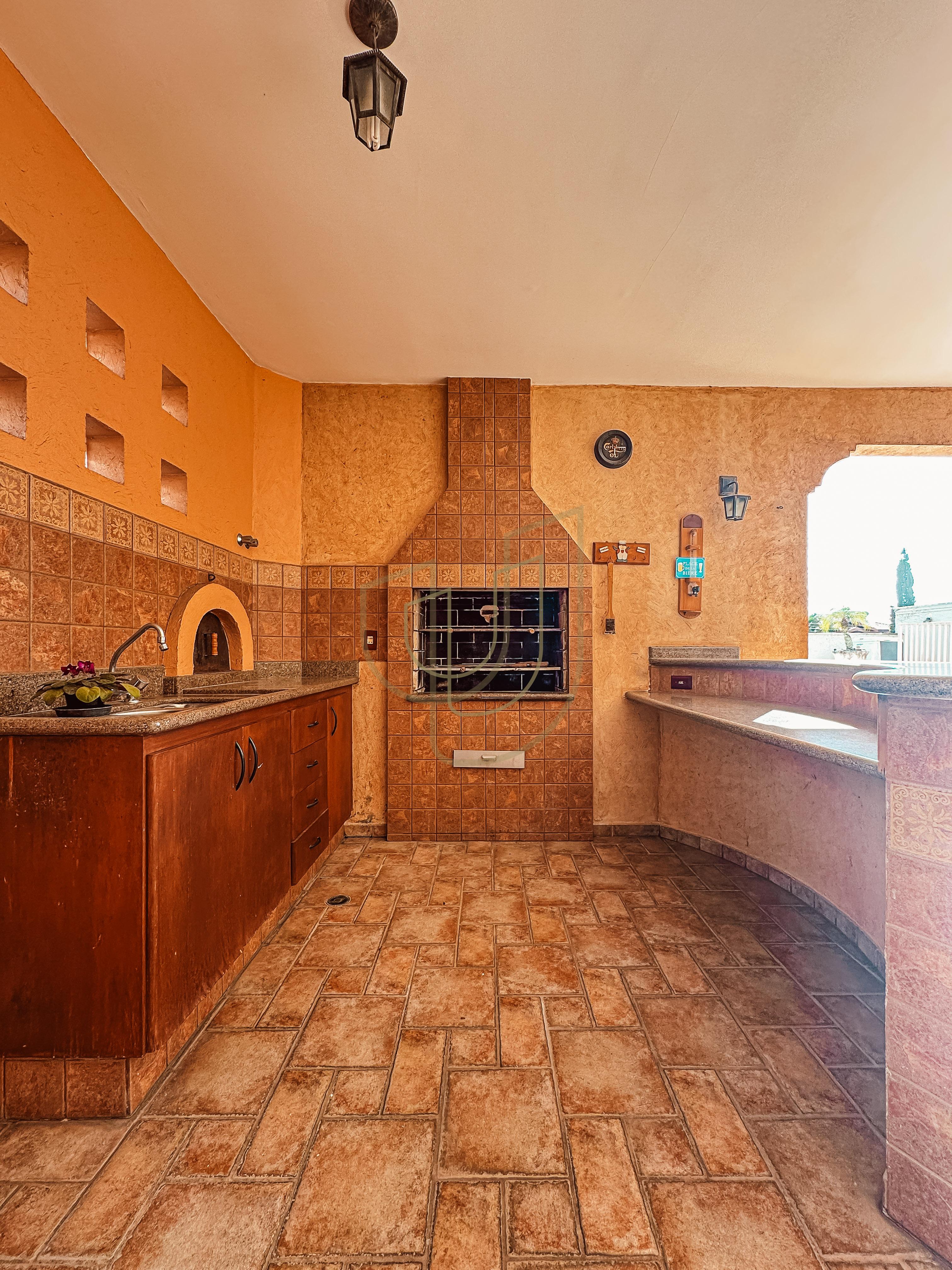 Casa com 4 Su&iacute;tes no Condom&iacute;nio Jardim das Colinas Avenida Major Miguel Naked São José dos Campos - 