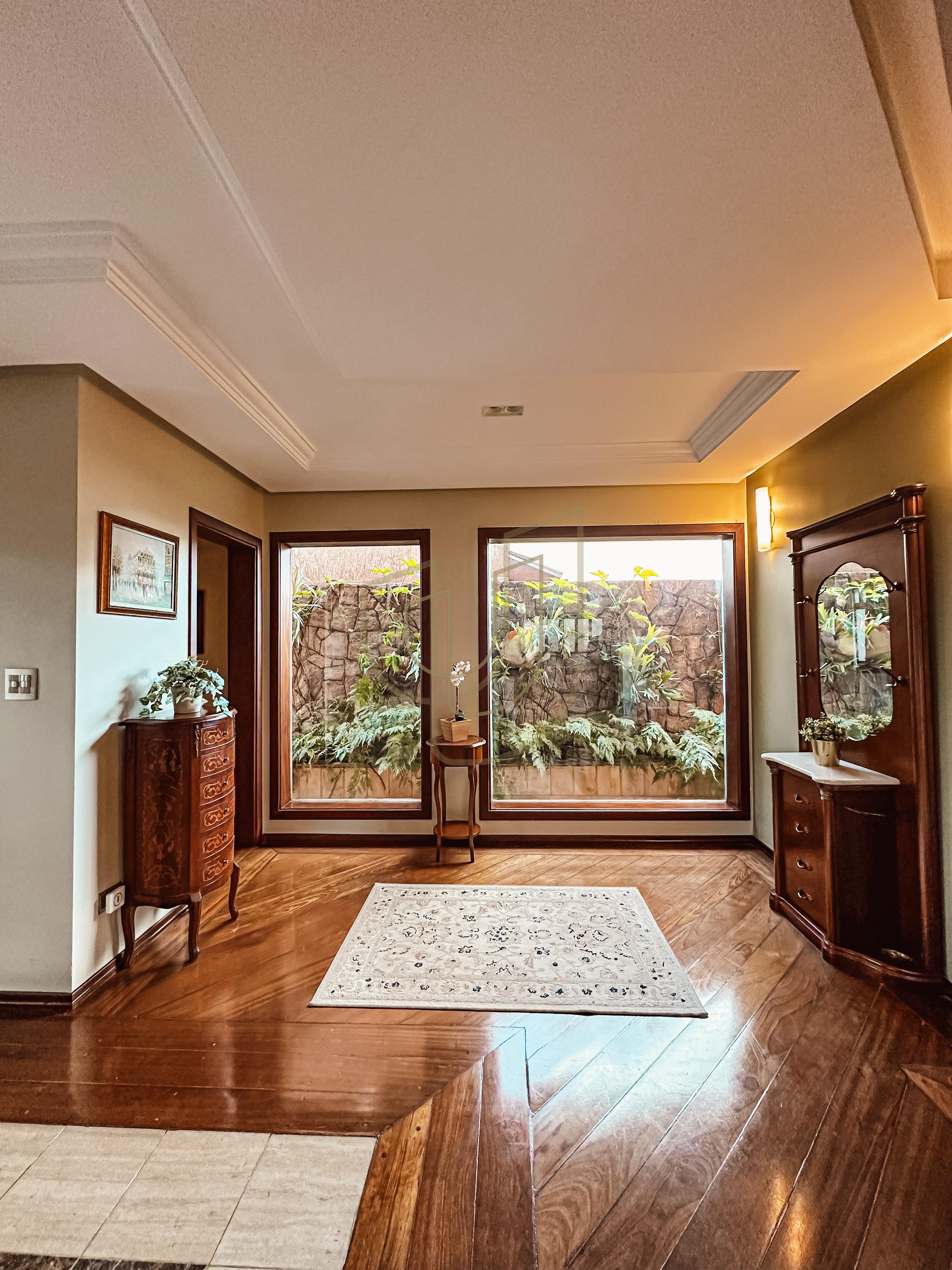 Casa com 4 Su&iacute;tes no Condom&iacute;nio Jardim das Colinas Avenida Major Miguel Naked São José dos Campos - 