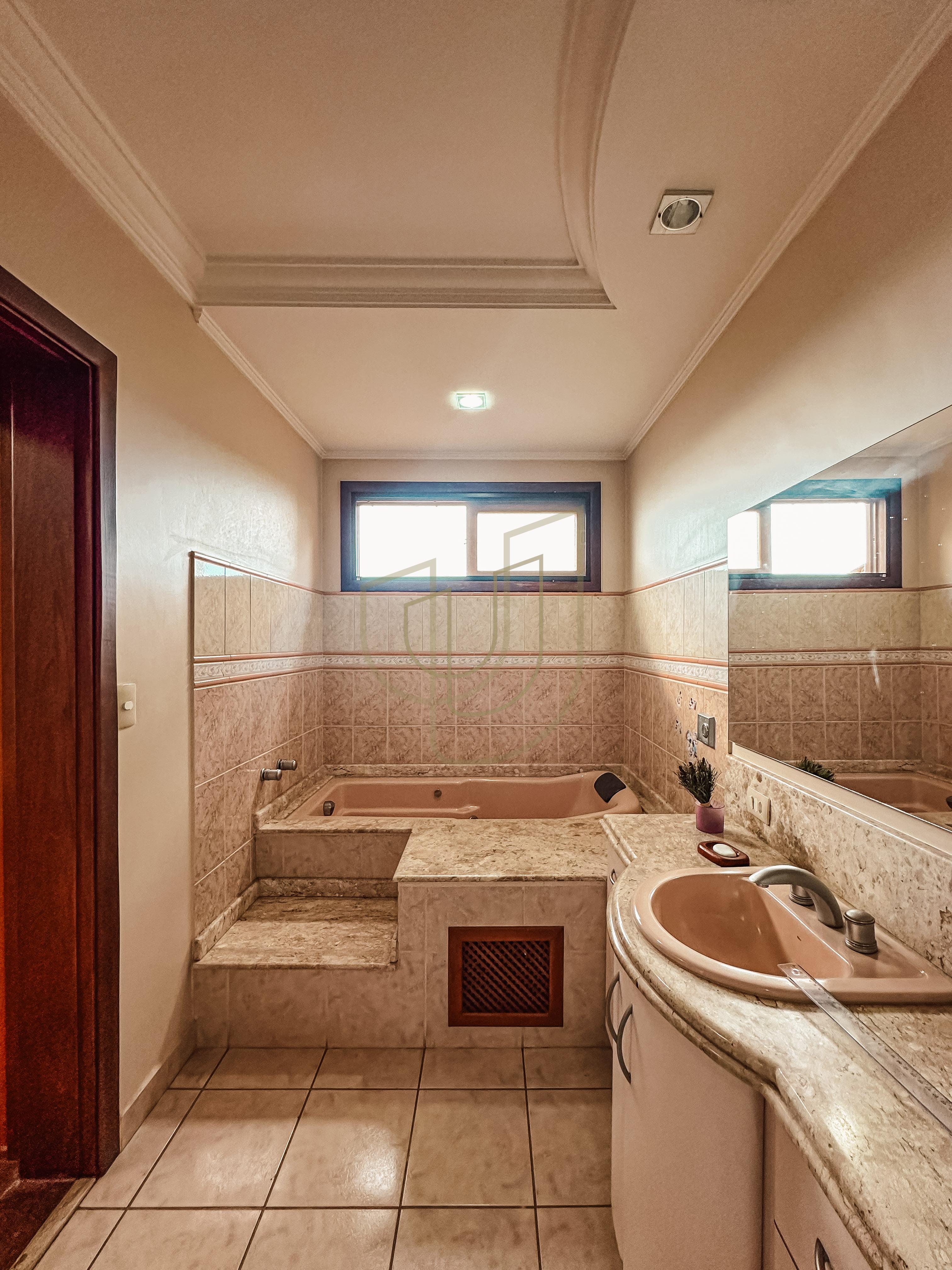 Casa com 4 Su&iacute;tes no Condom&iacute;nio Jardim das Colinas Avenida Major Miguel Naked São José dos Campos - 