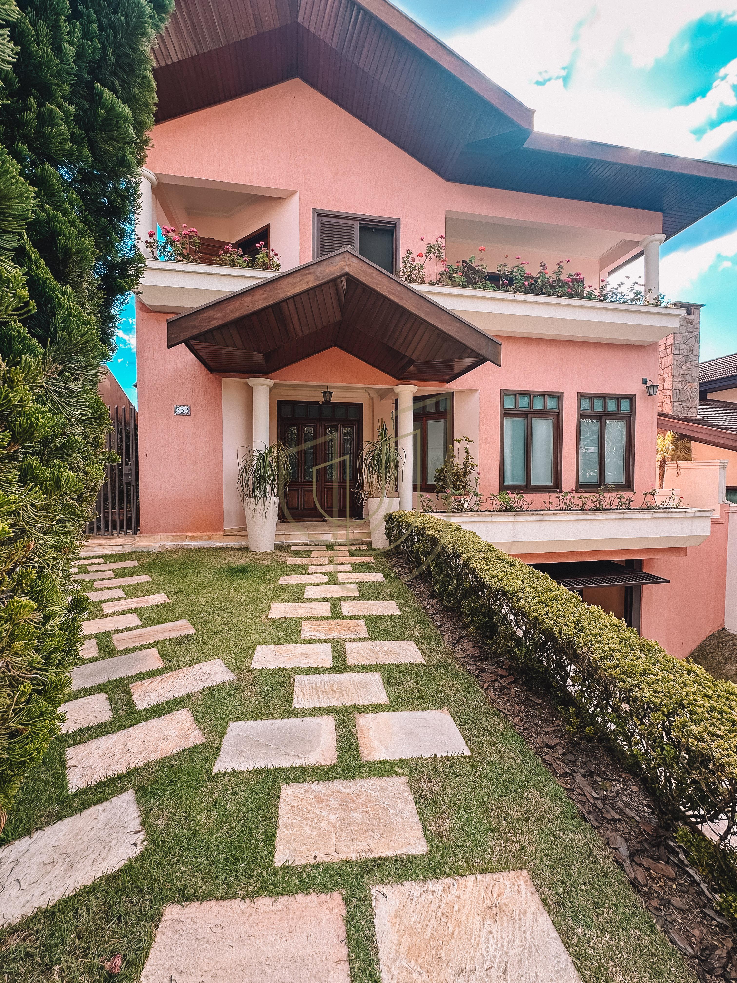 Casa com 4 Su&iacute;tes no Condom&iacute;nio Jardim das Colinas Avenida Major Miguel Naked São José dos Campos - 