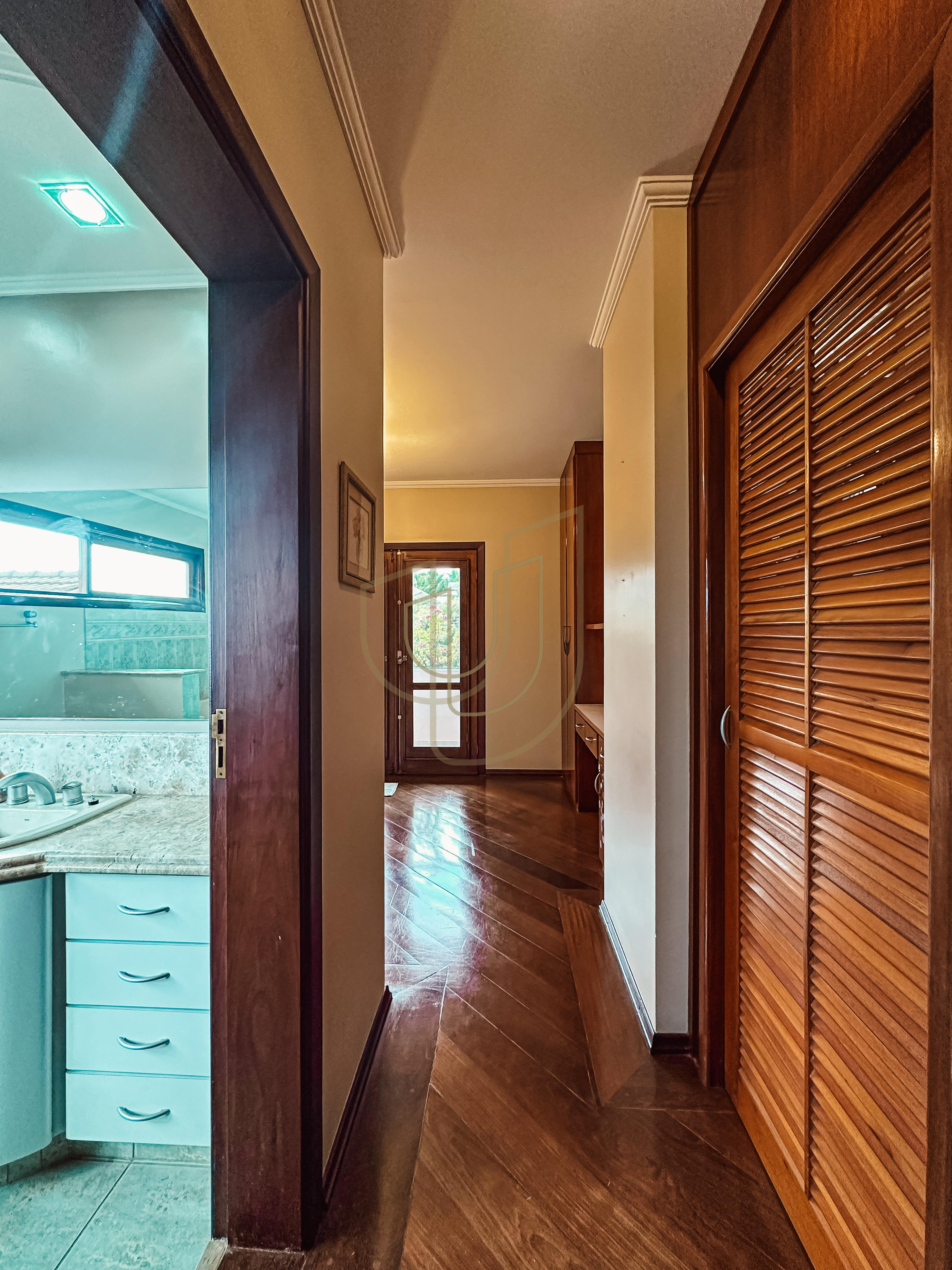 Casa com 4 Su&iacute;tes no Condom&iacute;nio Jardim das Colinas Avenida Major Miguel Naked São José dos Campos - 