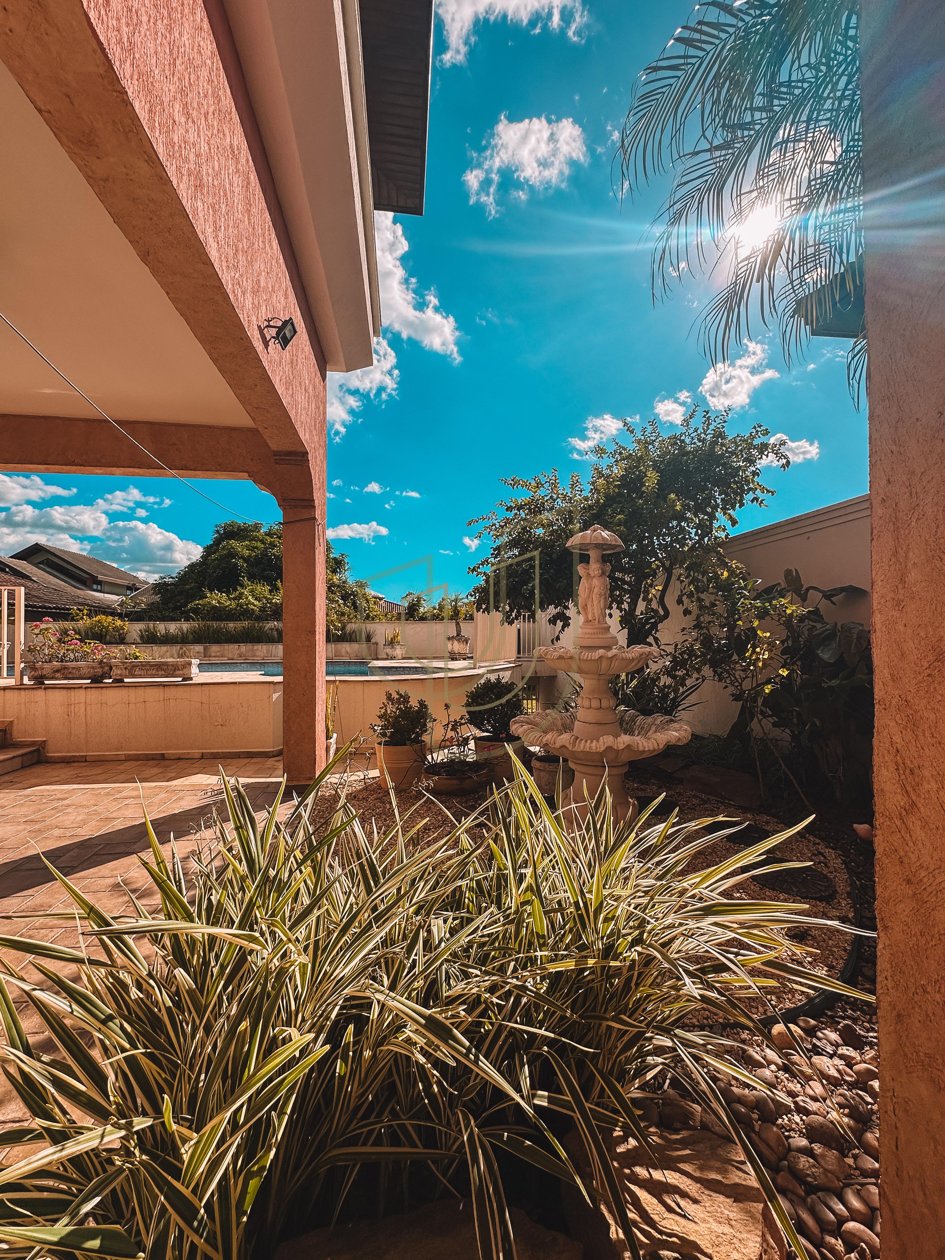 Casa com 4 Su&iacute;tes no Condom&iacute;nio Jardim das Colinas Avenida Major Miguel Naked São José dos Campos - 