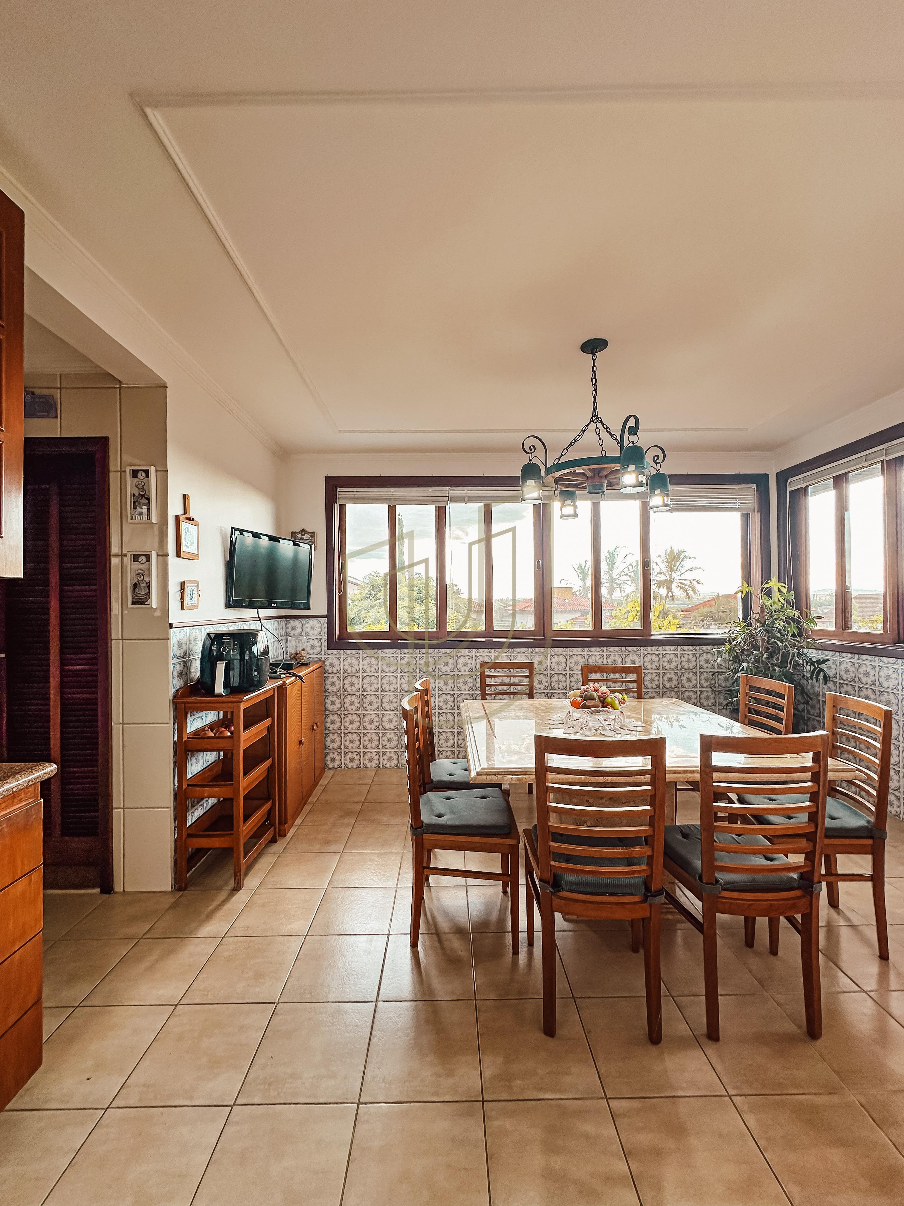 Casa com 4 Su&iacute;tes no Condom&iacute;nio Jardim das Colinas Avenida Major Miguel Naked São José dos Campos - 