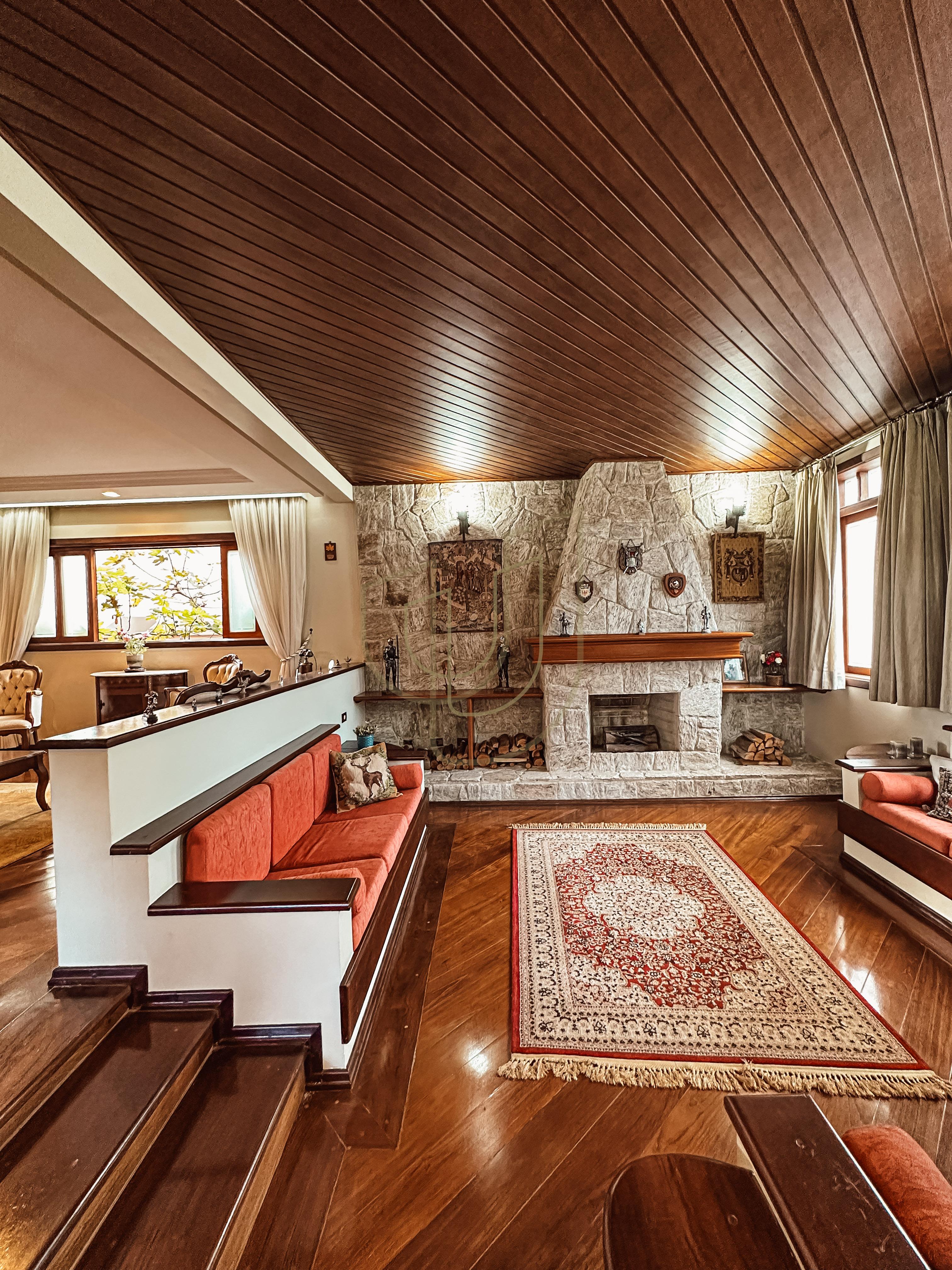 Casa com 4 Su&iacute;tes no Condom&iacute;nio Jardim das Colinas Avenida Major Miguel Naked São José dos Campos - 