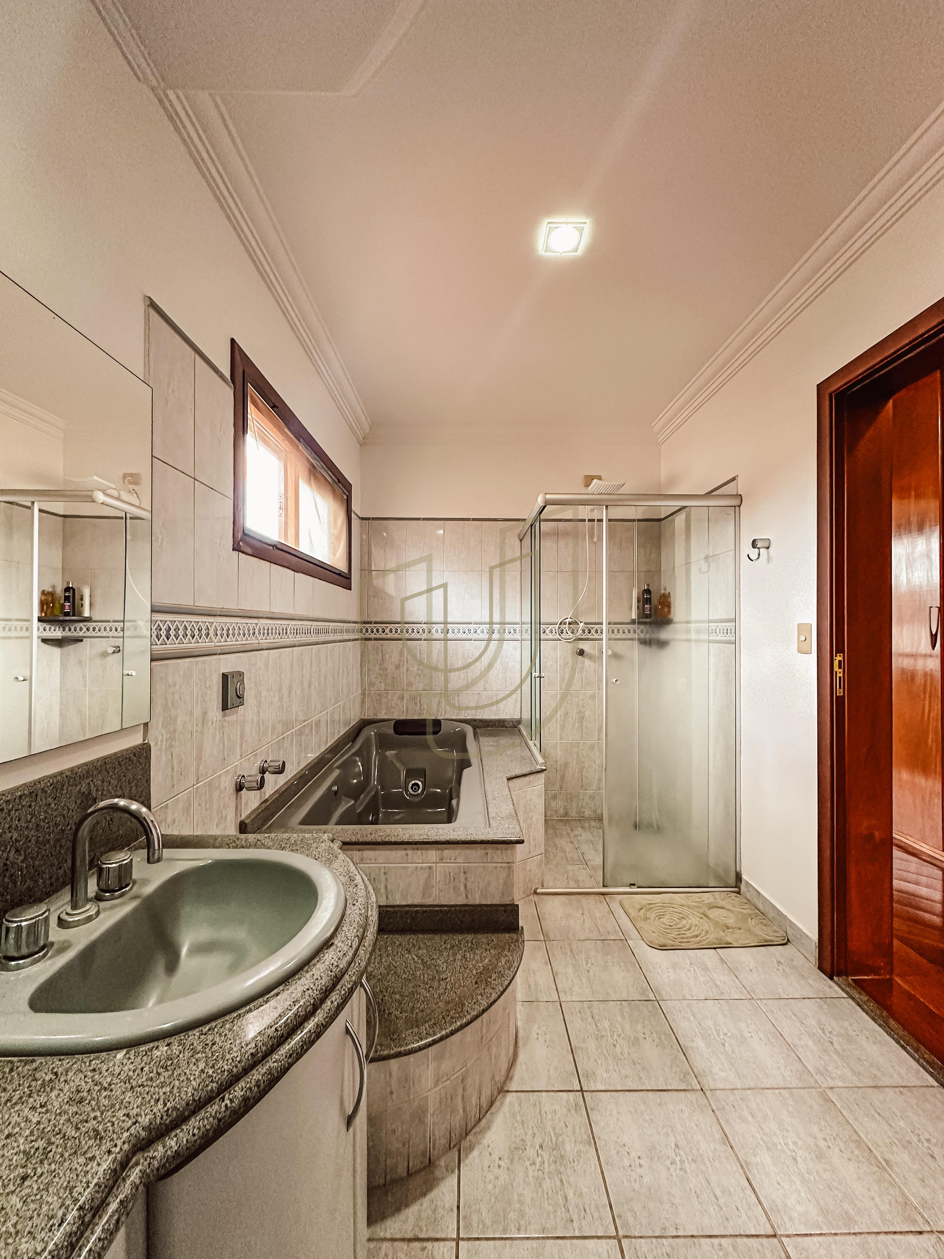 Casa com 4 Su&iacute;tes no Condom&iacute;nio Jardim das Colinas Avenida Major Miguel Naked São José dos Campos - 