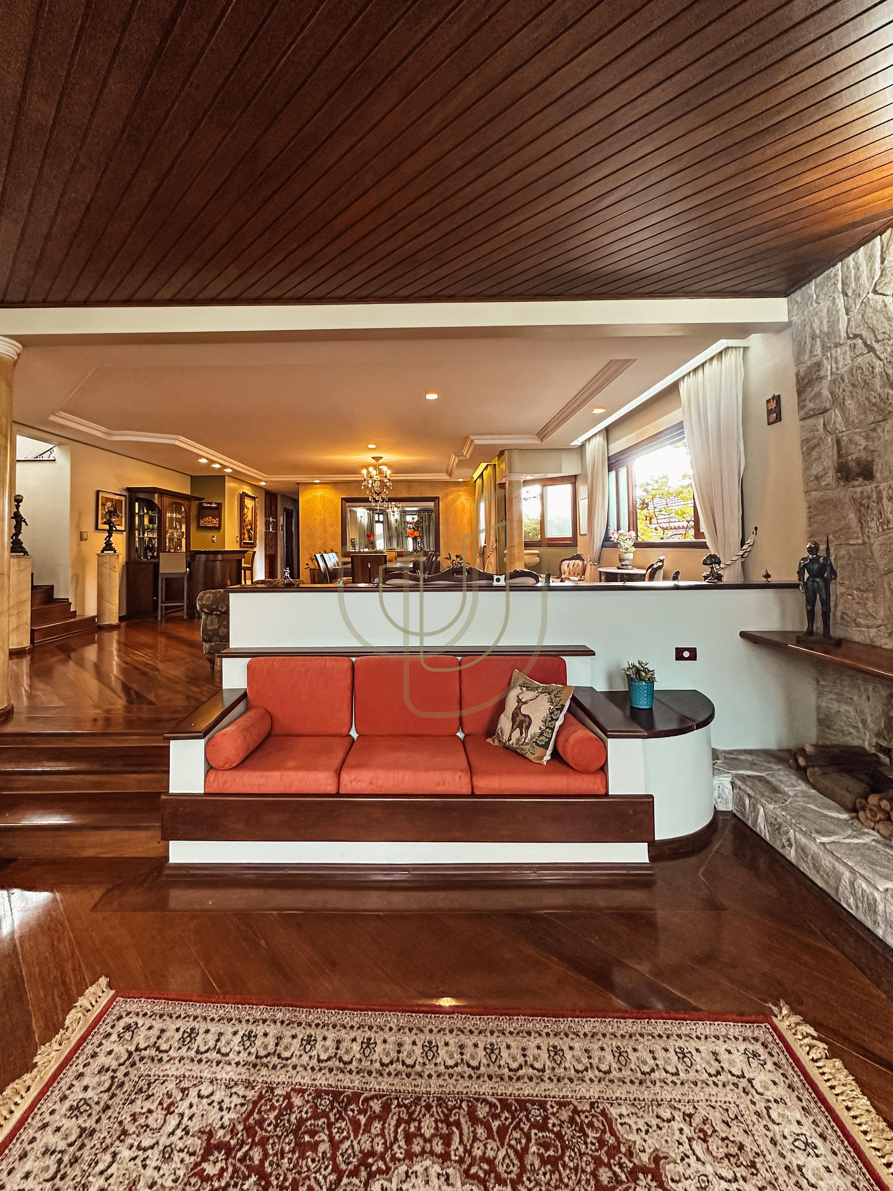 Casa com 4 Su&iacute;tes no Condom&iacute;nio Jardim das Colinas Avenida Major Miguel Naked São José dos Campos - 