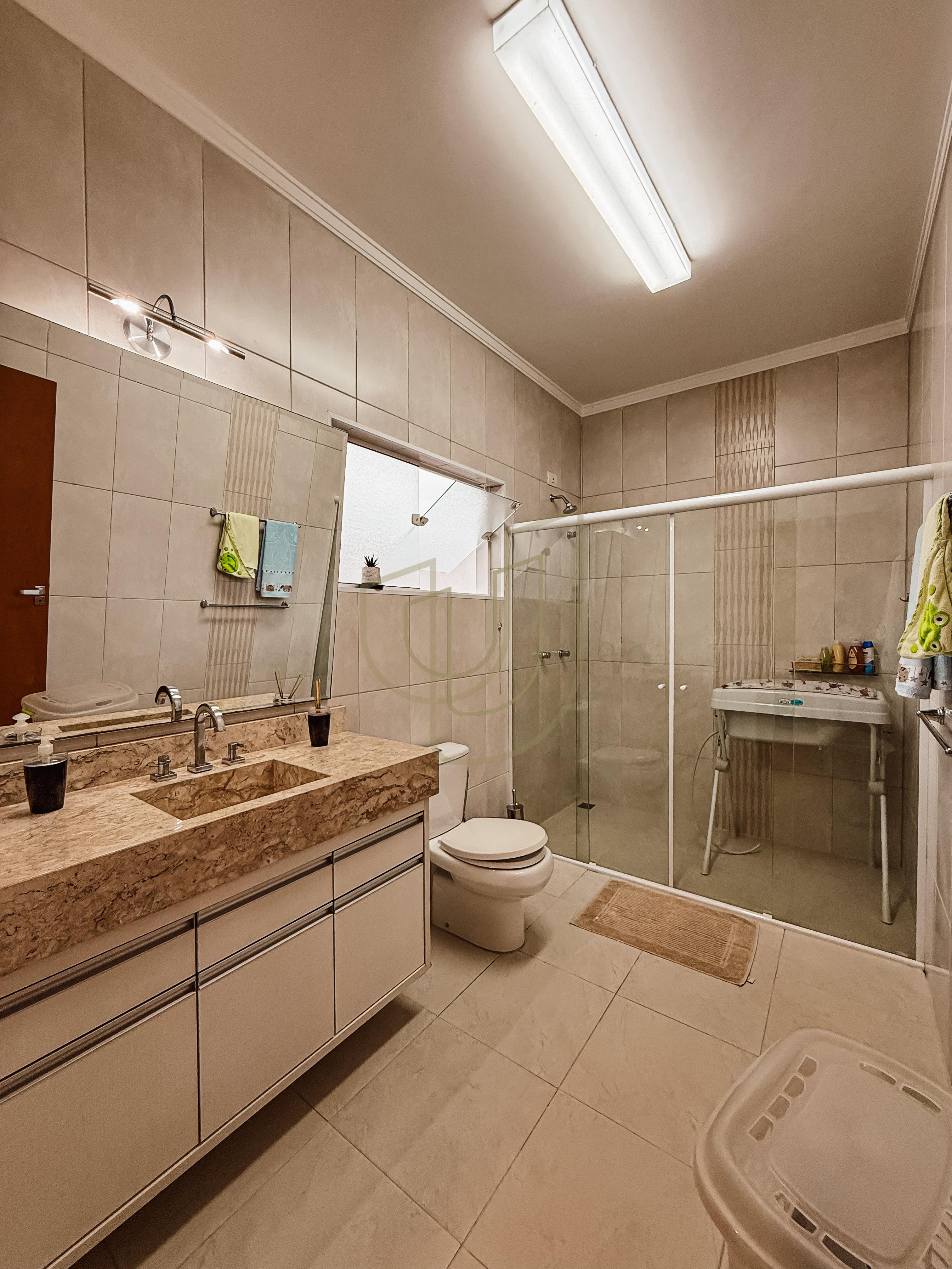 Casa com 4 Su&iacute;tes no Residencial Jaguary Avenida Aquarela do Brasil São José dos Campos - 