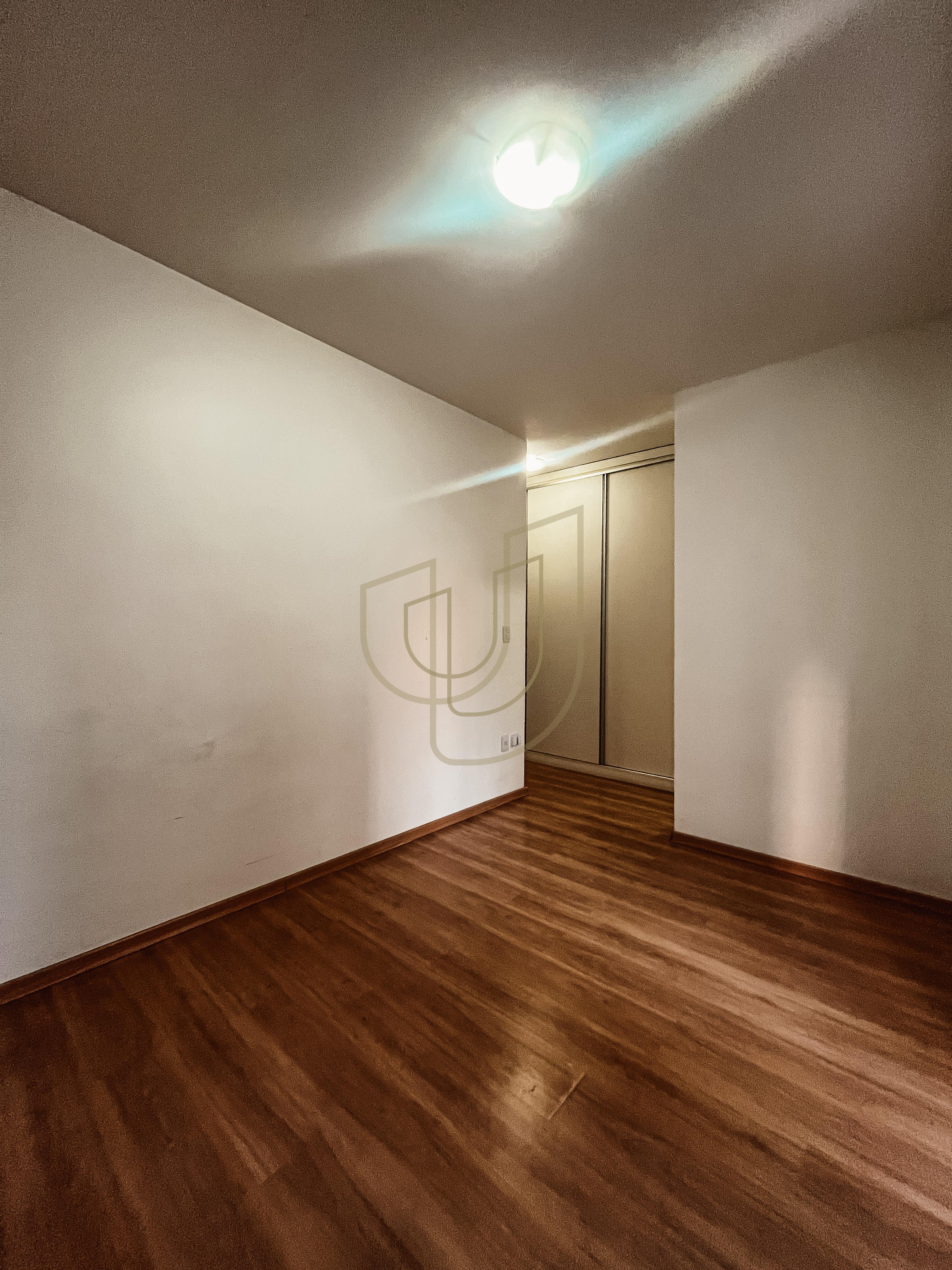 Apartamento com 4 Dormit&oacute;rios no Edif&iacute;cio Mediterr&acirc;neo Rua Professor Roberval Froes São José dos Campos - 