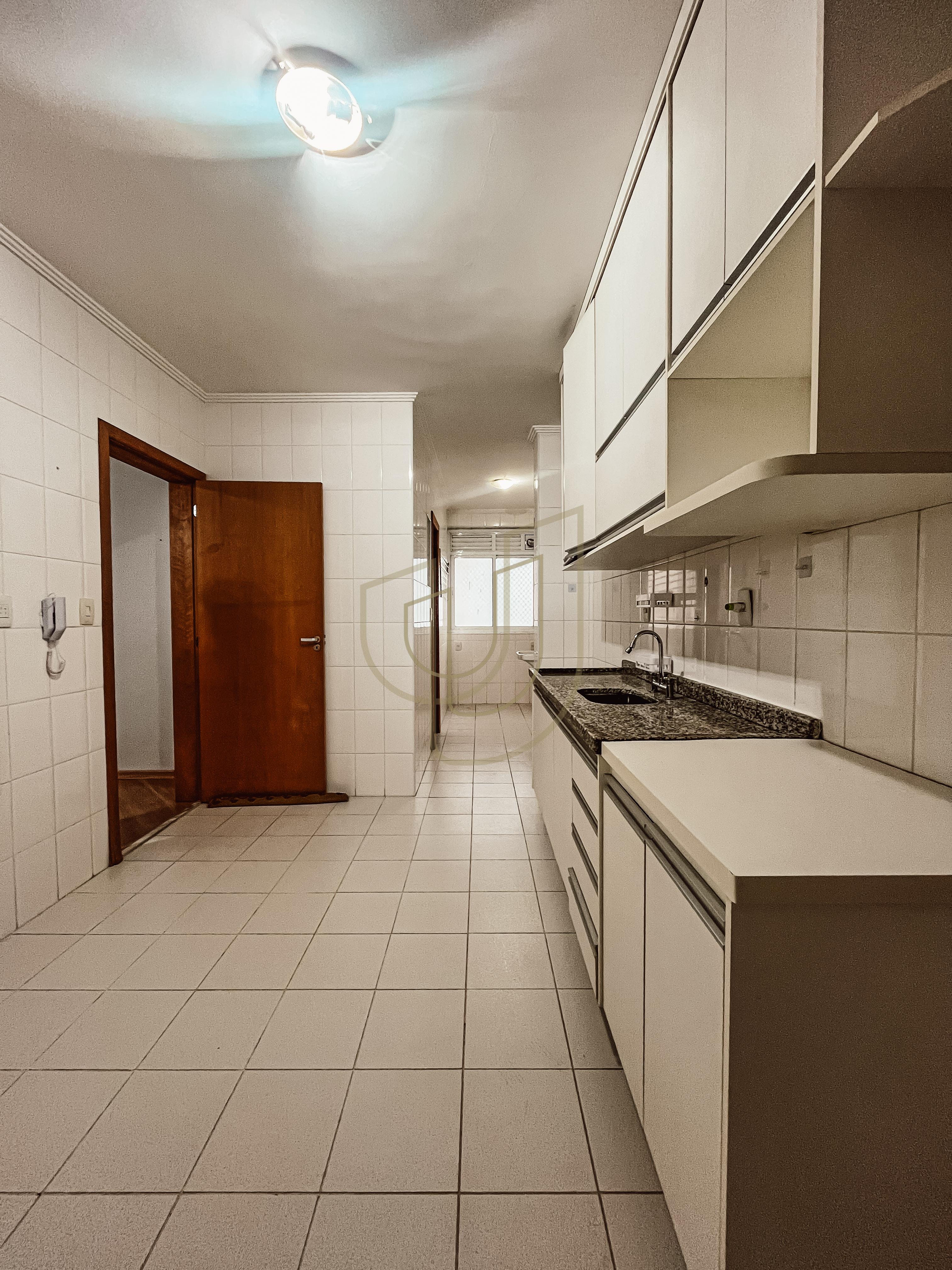 Apartamento com 4 Dormit&oacute;rios no Edif&iacute;cio Mediterr&acirc;neo Rua Professor Roberval Froes São José dos Campos - 