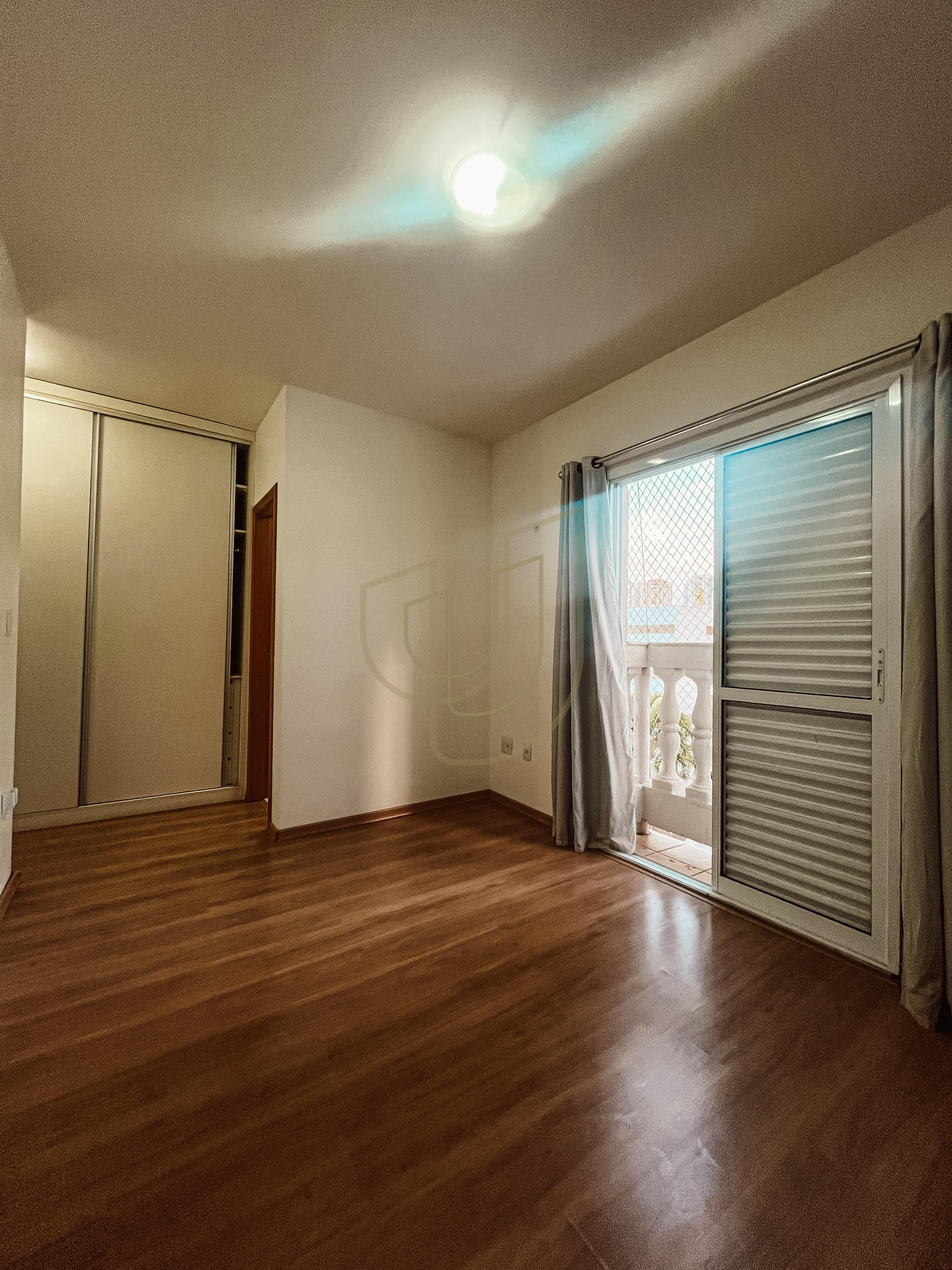 Apartamento com 4 Dormit&oacute;rios no Edif&iacute;cio Mediterr&acirc;neo Rua Professor Roberval Froes São José dos Campos - 