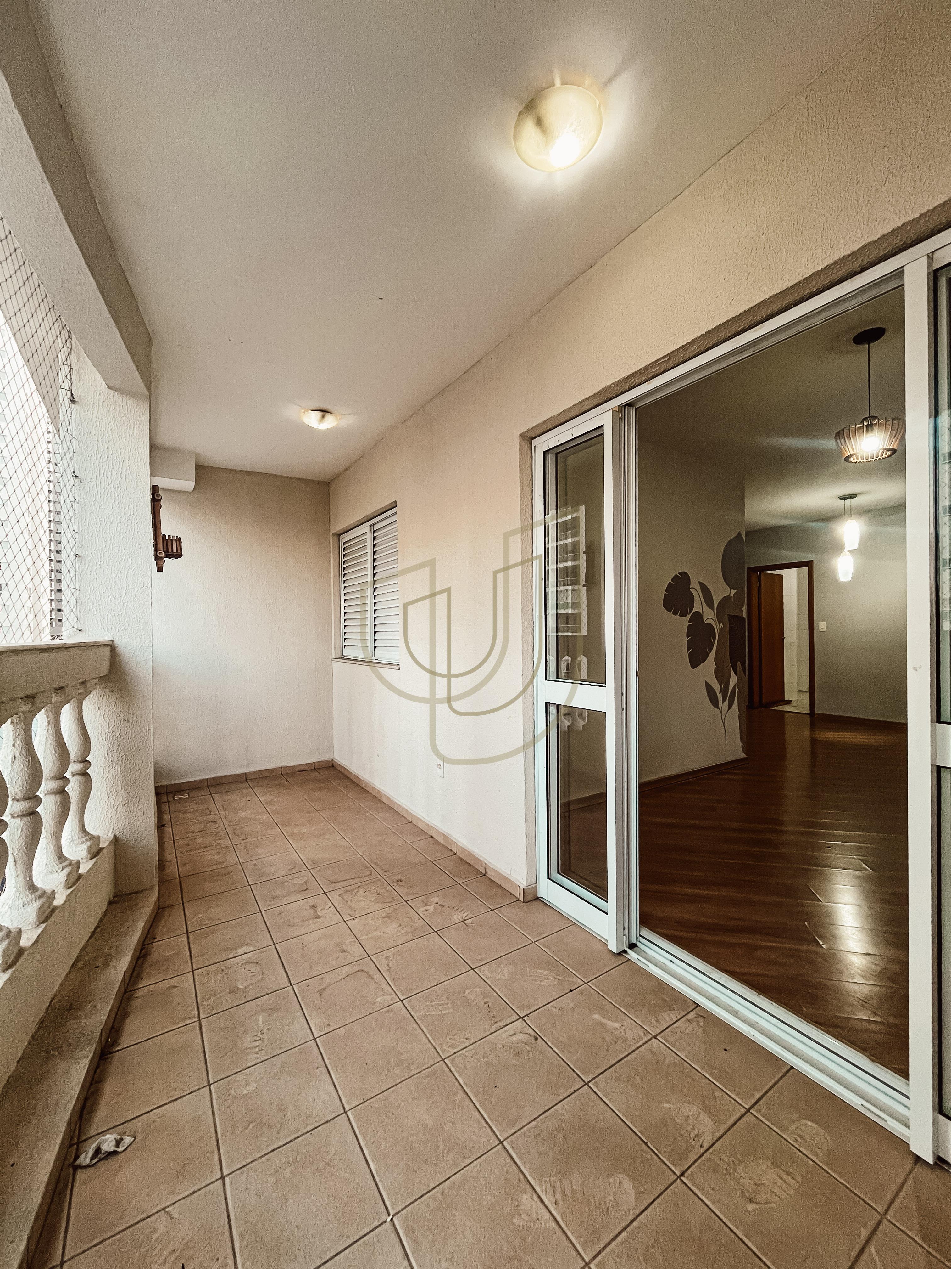 Apartamento com 4 Dormit&oacute;rios no Edif&iacute;cio Mediterr&acirc;neo Rua Professor Roberval Froes São José dos Campos - 