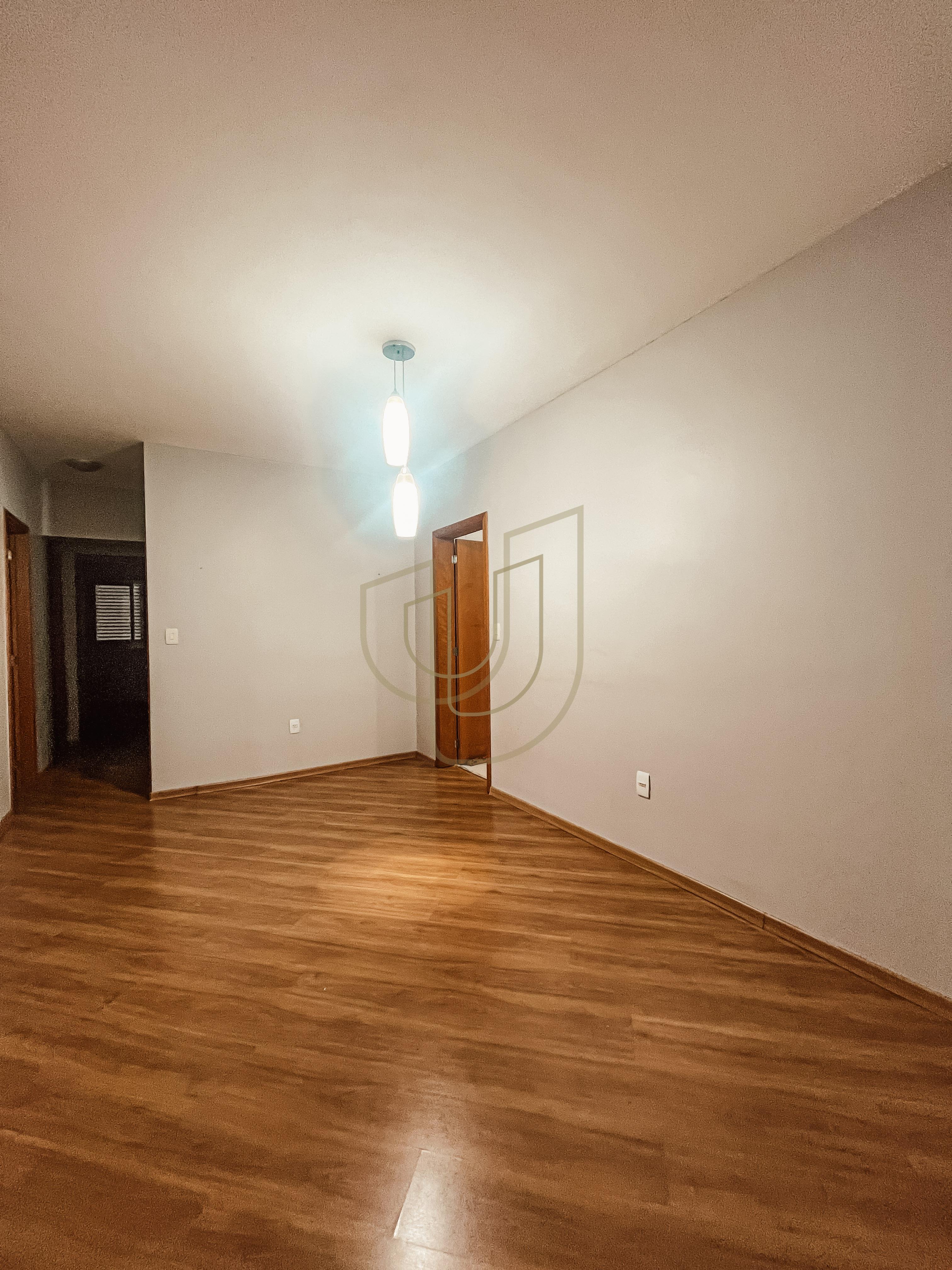 Apartamento com 4 Dormit&oacute;rios no Edif&iacute;cio Mediterr&acirc;neo Rua Professor Roberval Froes São José dos Campos - 