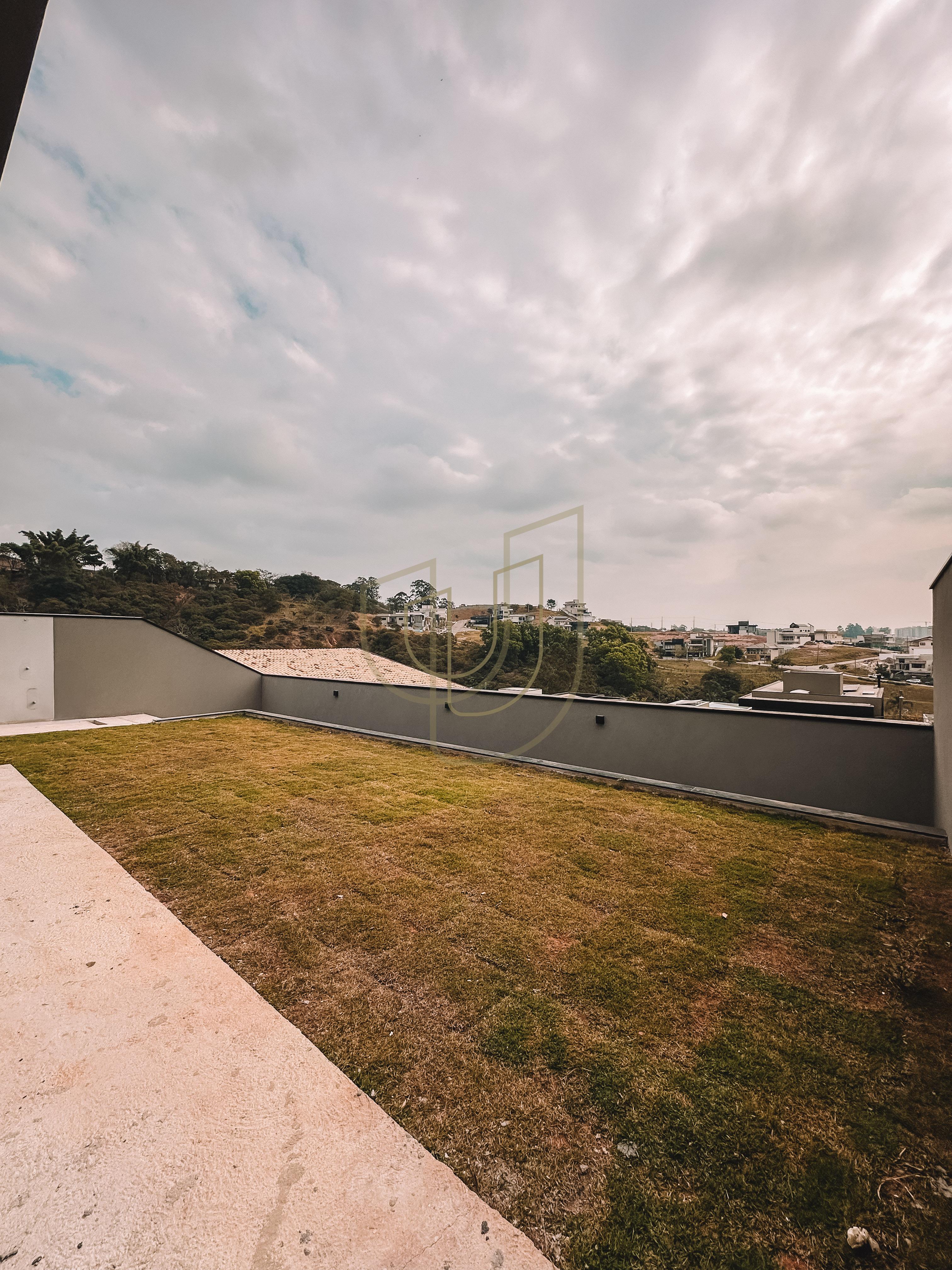 Casa com 4 Su&iacute;tes no Condom&iacute;nio Verana Avenida Glaudiston Pereira de Oliveira São José dos Campos - 