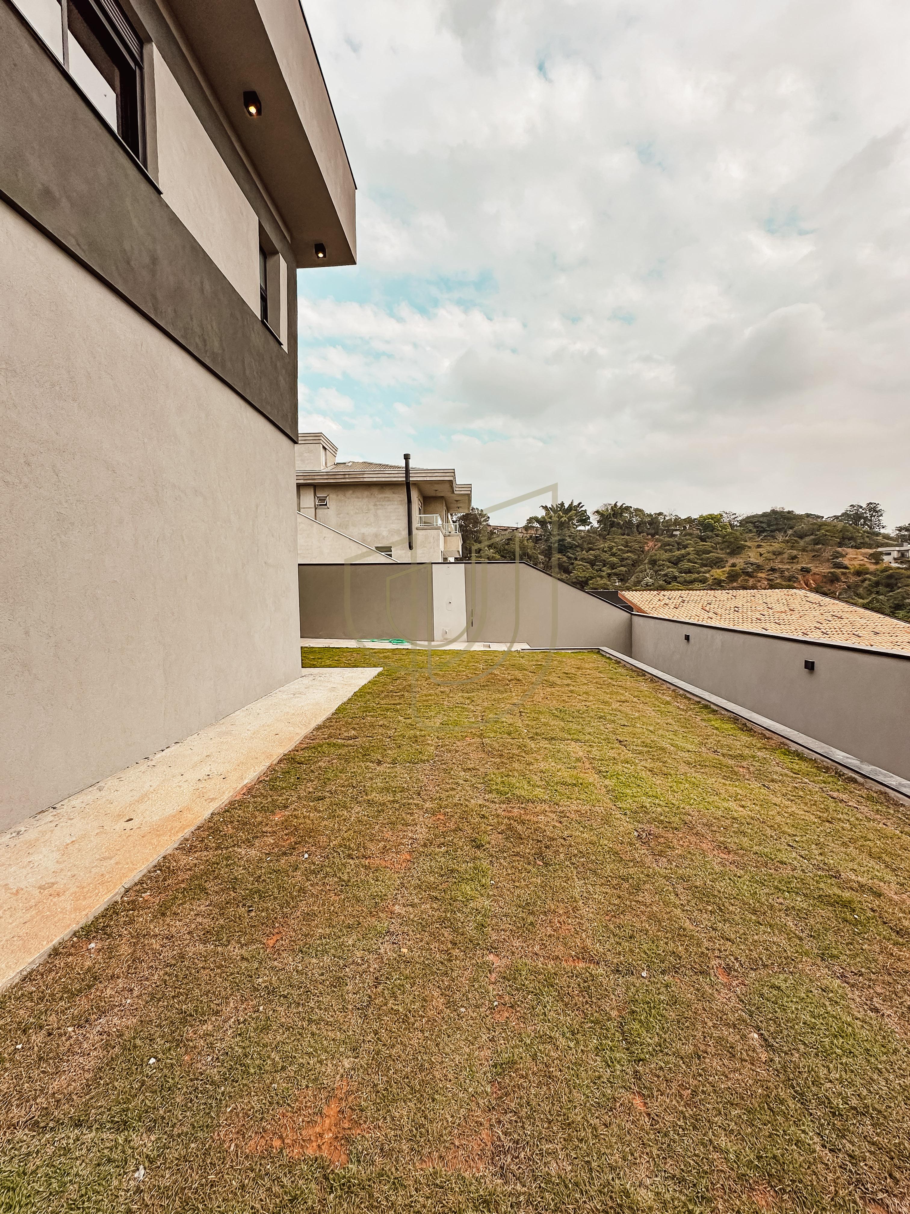 Casa com 4 Su&iacute;tes no Condom&iacute;nio Verana Avenida Glaudiston Pereira de Oliveira São José dos Campos - 