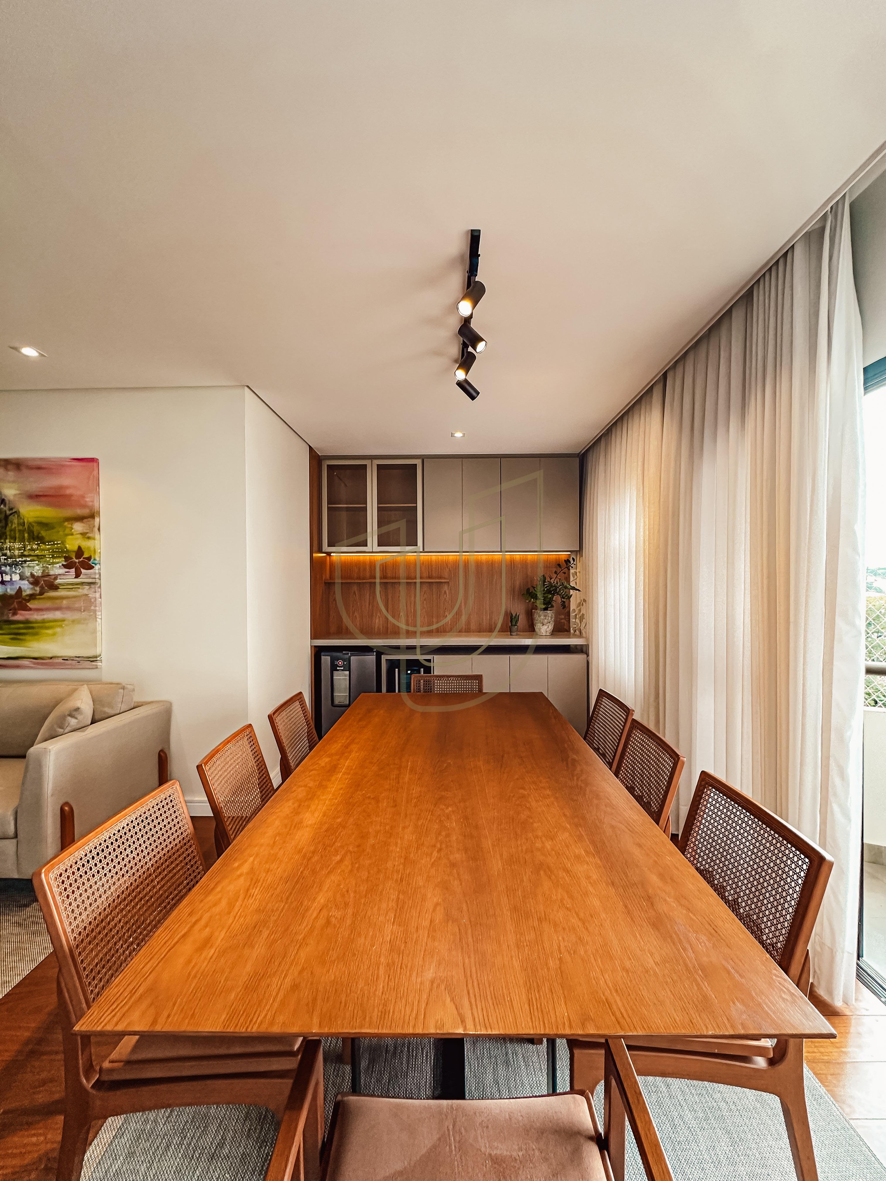 Apartamento de 173 m&sup2; e 2 Su&iacute;tes no Condom&iacute;nio London Palace Avenida São João São José dos Campos - 