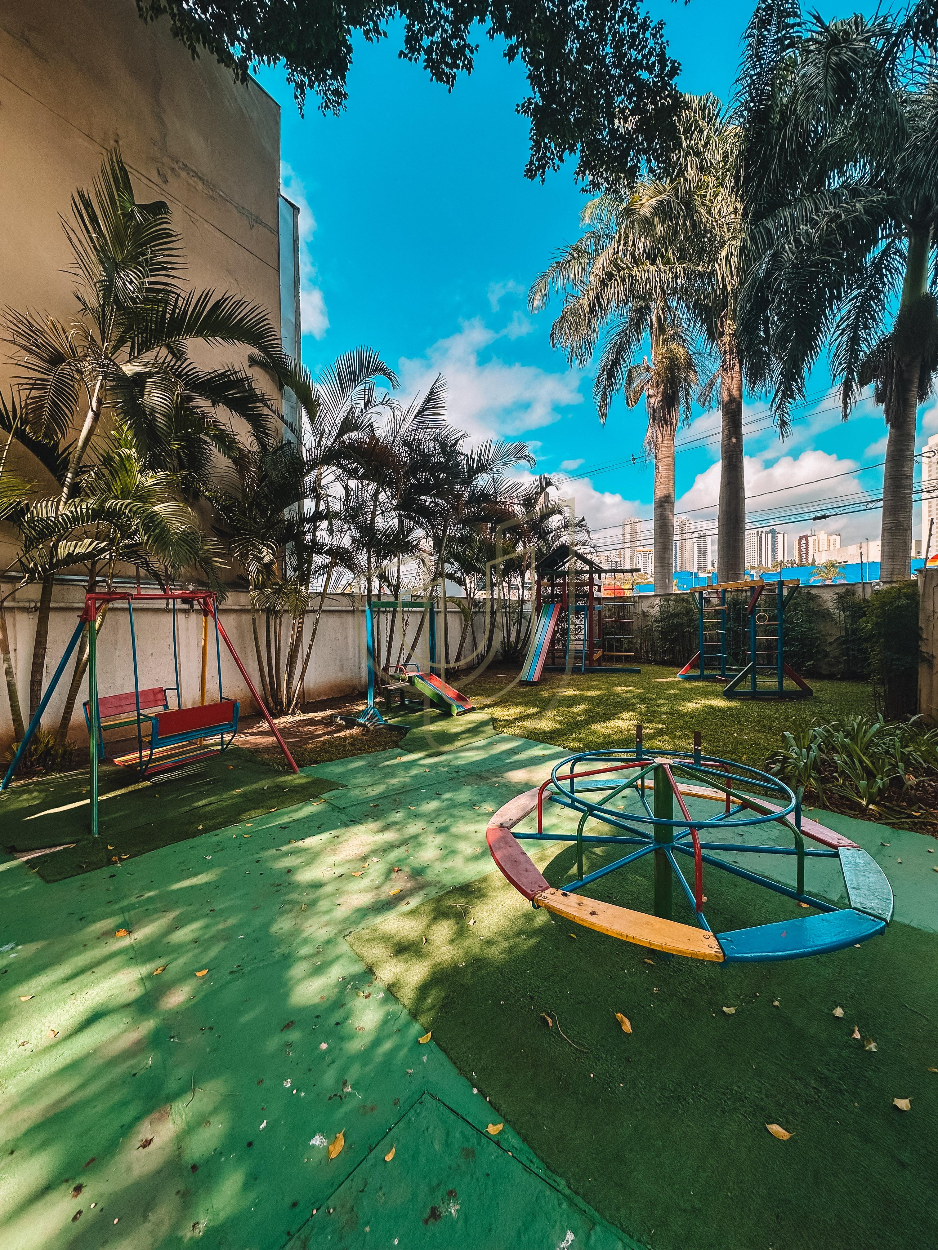 Apartamento de 173 m&sup2; e 2 Su&iacute;tes no Condom&iacute;nio London Palace Avenida São João São José dos Campos - 