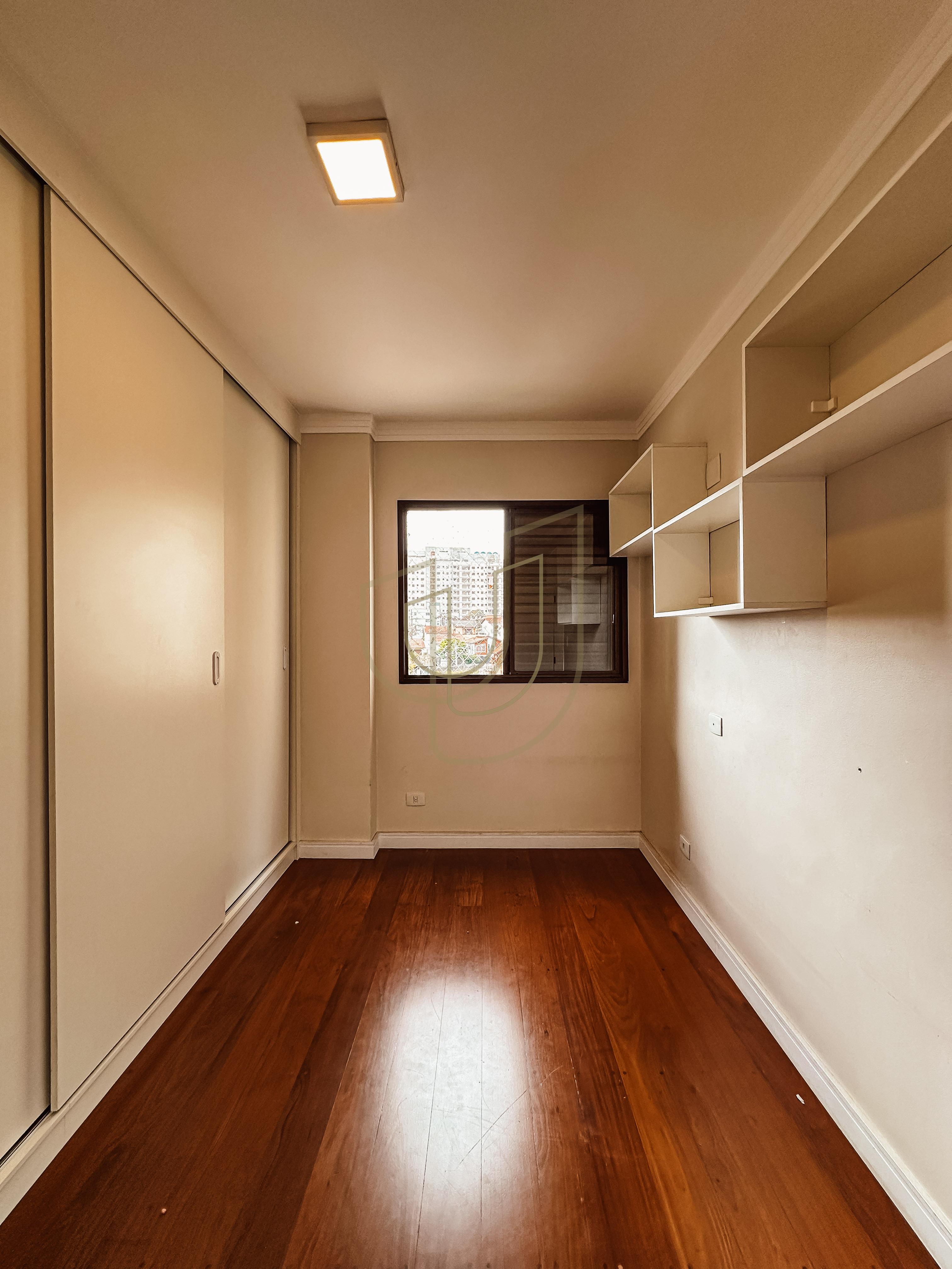 Apartamento de 173 m&sup2; e 2 Su&iacute;tes no Condom&iacute;nio London Palace Avenida São João São José dos Campos - 