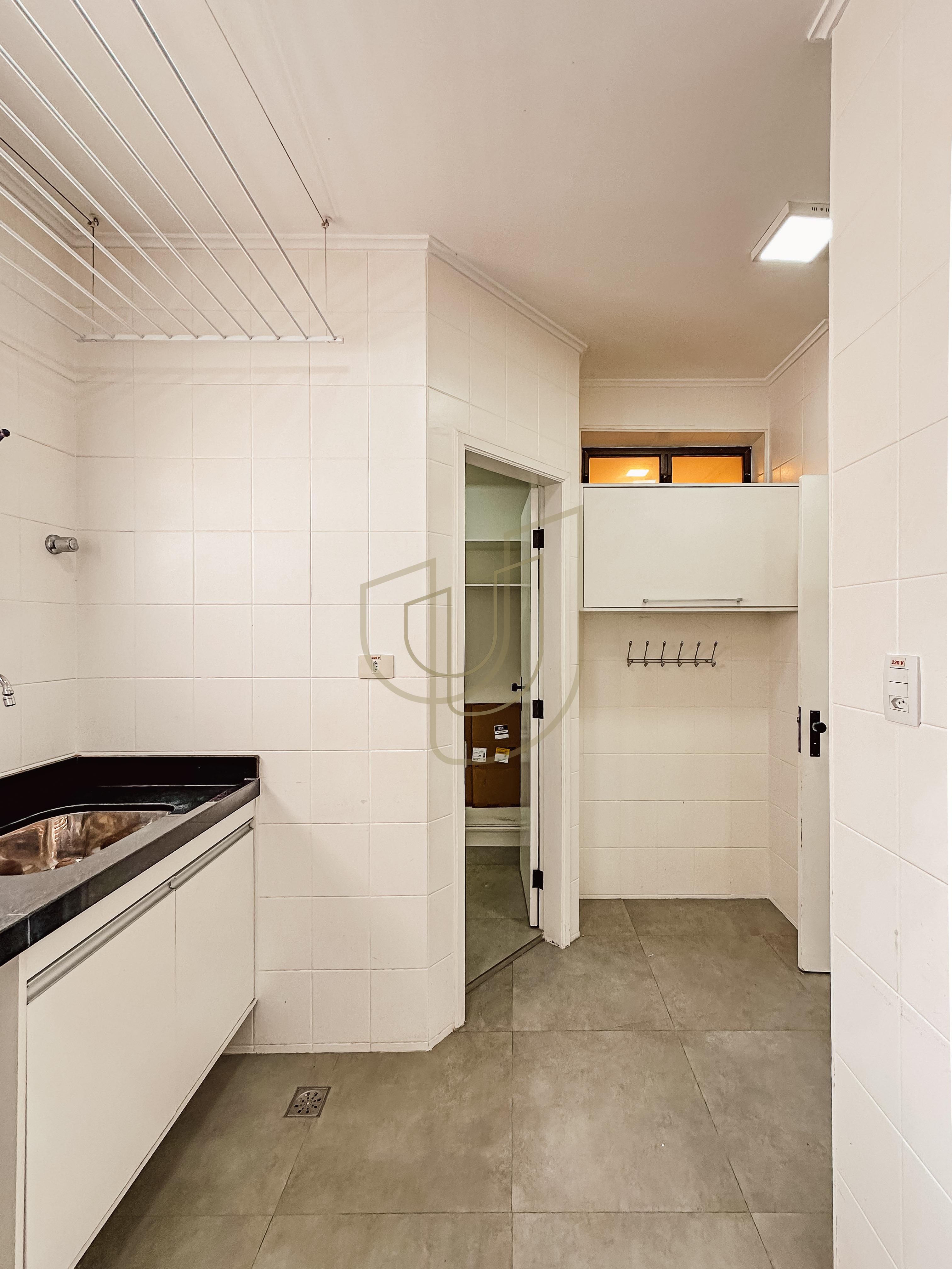 Apartamento de 173 m&sup2; e 2 Su&iacute;tes no Condom&iacute;nio London Palace Avenida São João São José dos Campos - 