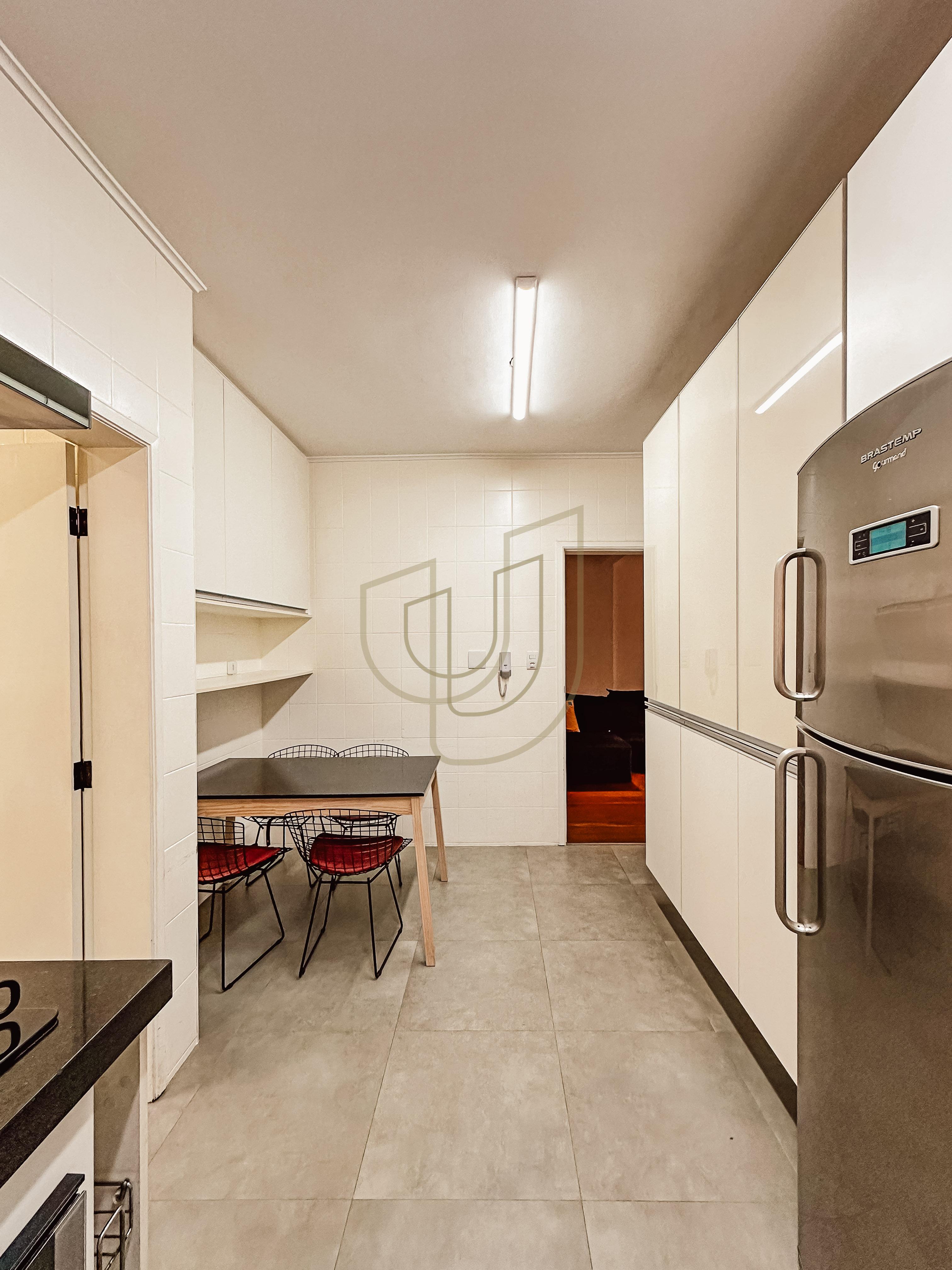 Apartamento de 173 m&sup2; e 2 Su&iacute;tes no Condom&iacute;nio London Palace Avenida São João São José dos Campos - 