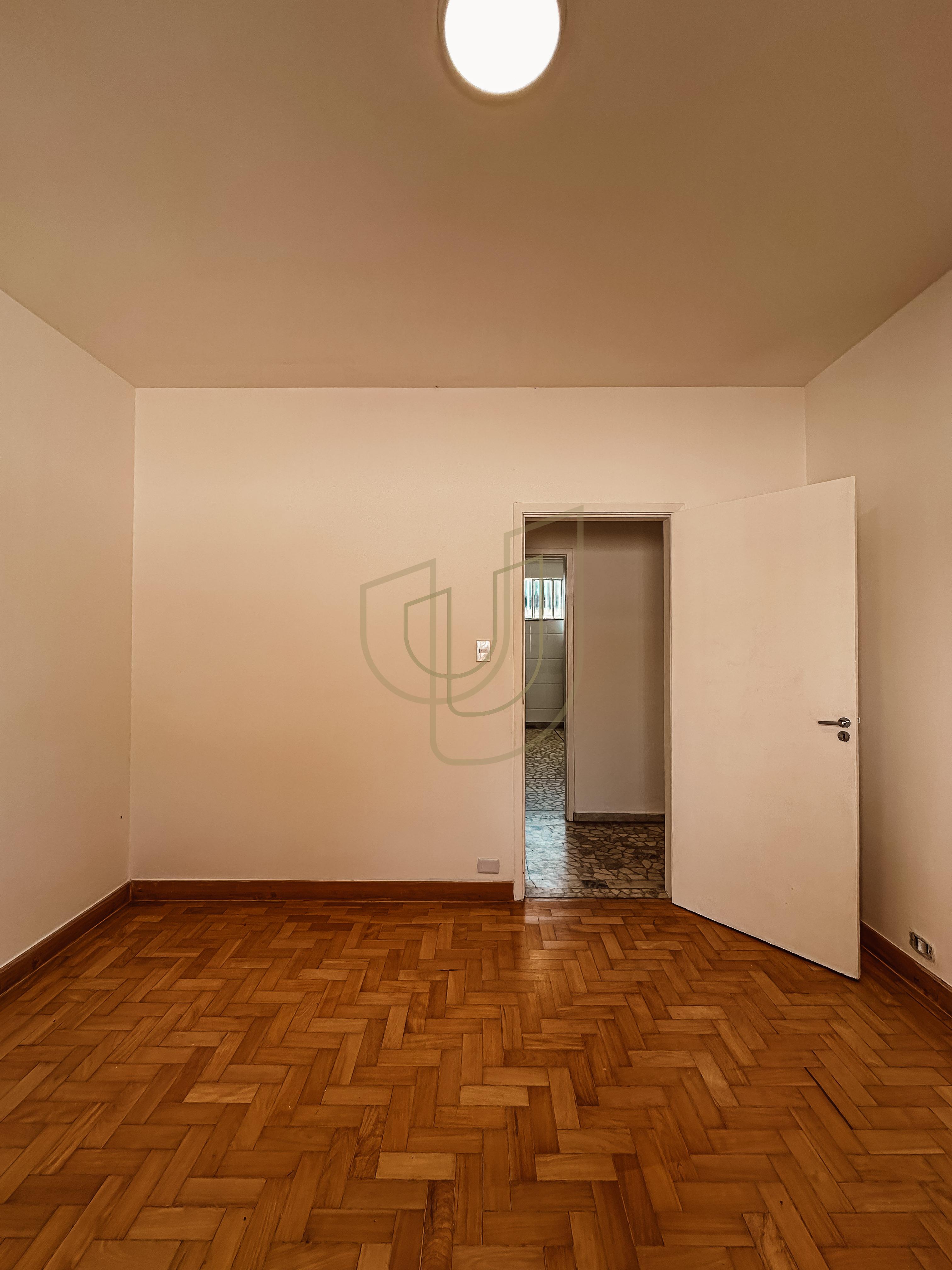 Casa T&eacute;rrea de 465 m&sup2; no Jardim Esplanada Rua Barão de Mauá São José dos Campos - 