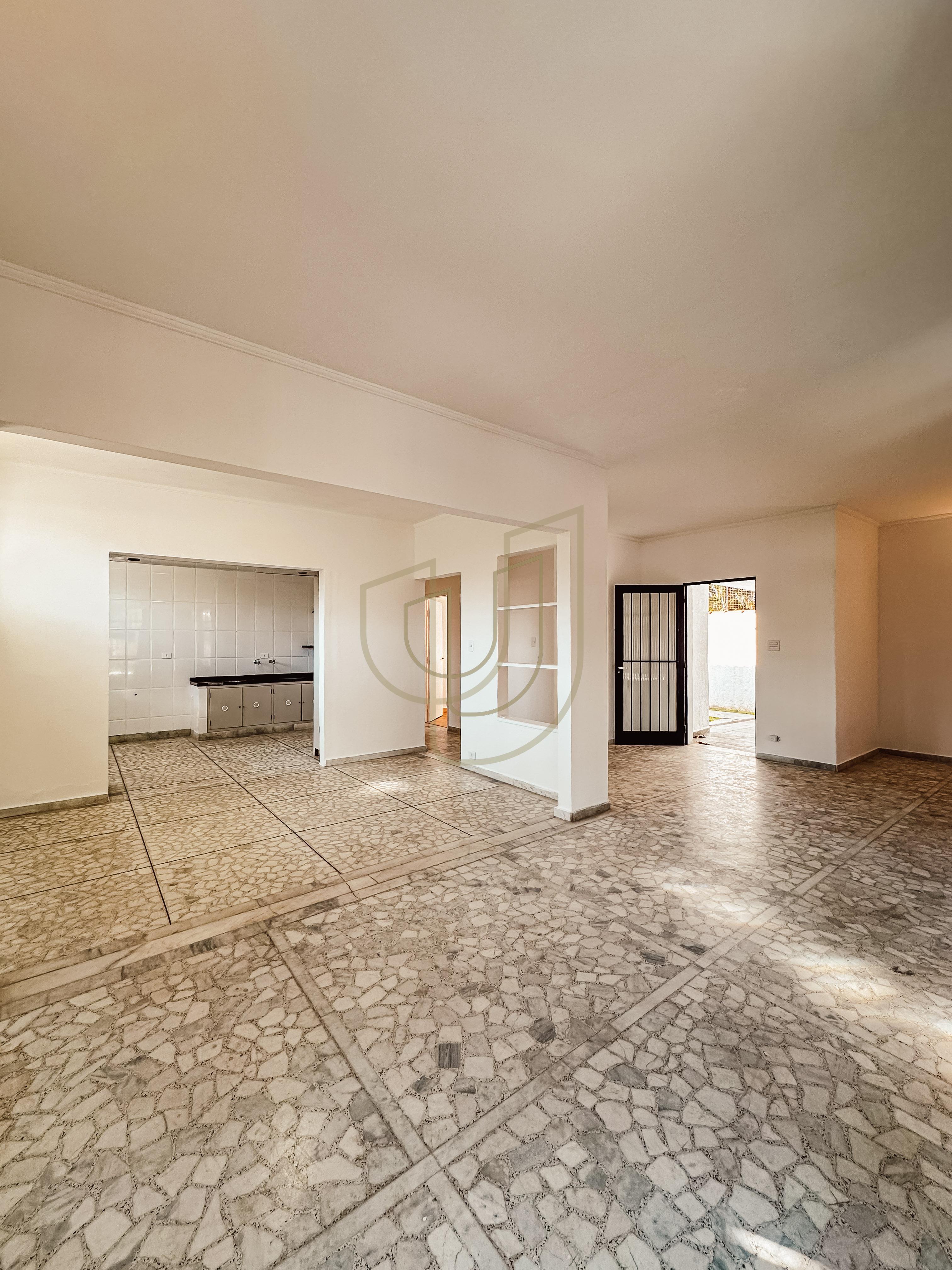 Casa T&eacute;rrea de 465 m&sup2; no Jardim Esplanada Rua Barão de Mauá São José dos Campos - 