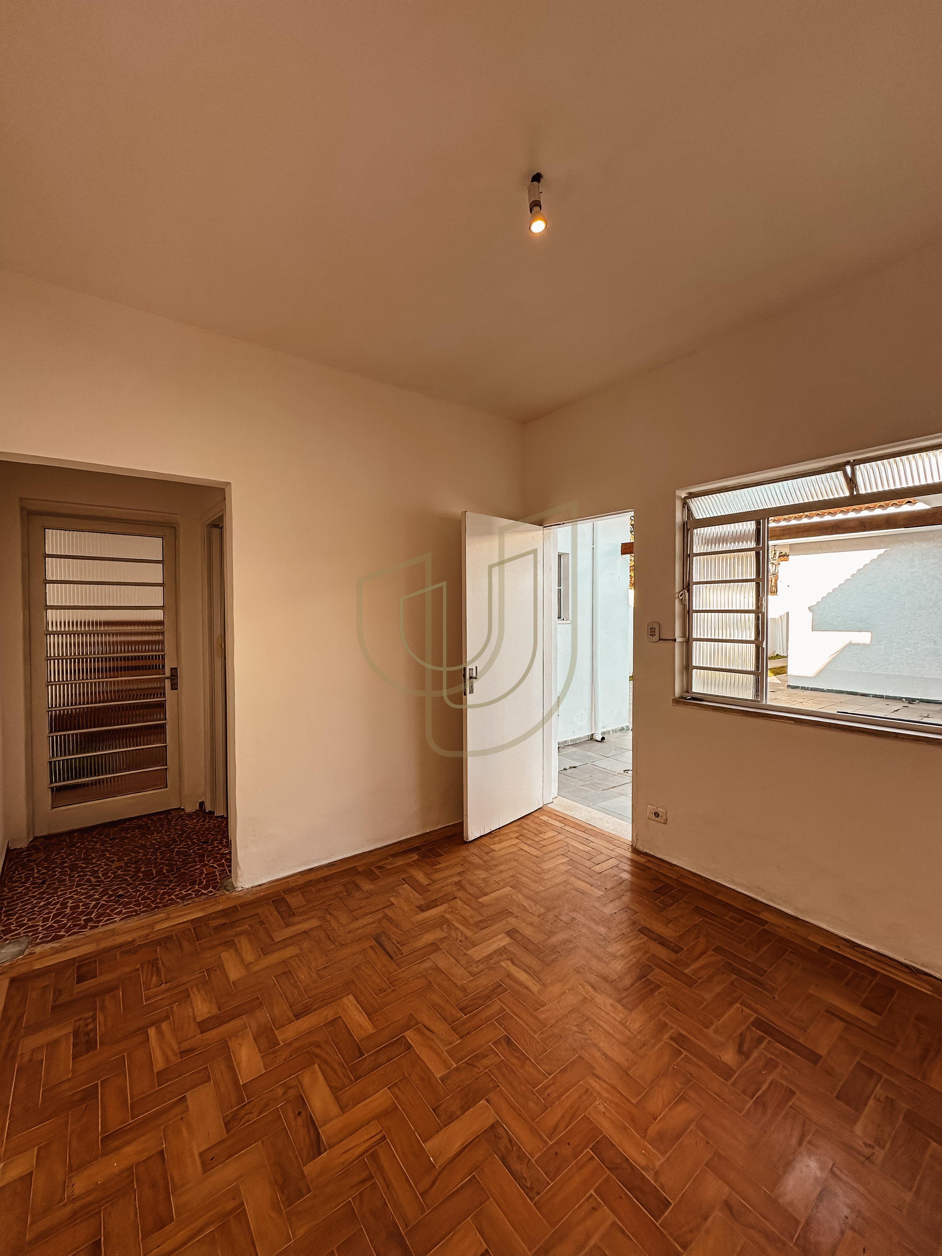 Casa T&eacute;rrea de 465 m&sup2; no Jardim Esplanada Rua Barão de Mauá São José dos Campos - 