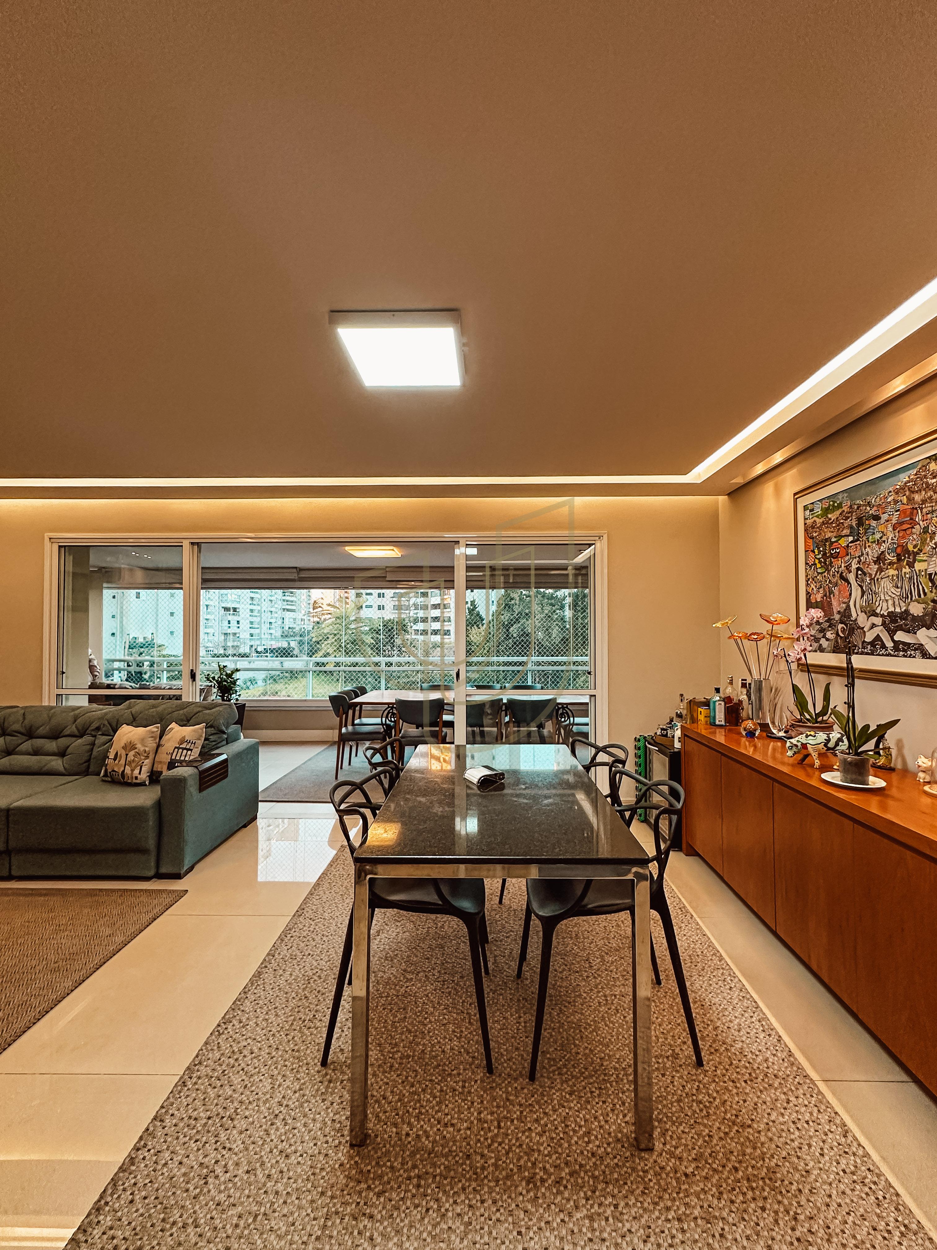 Apartamento com 3 Su&iacute;tes no Grand Club Vila Ema Rua Francisco Ricci São José dos Campos - 