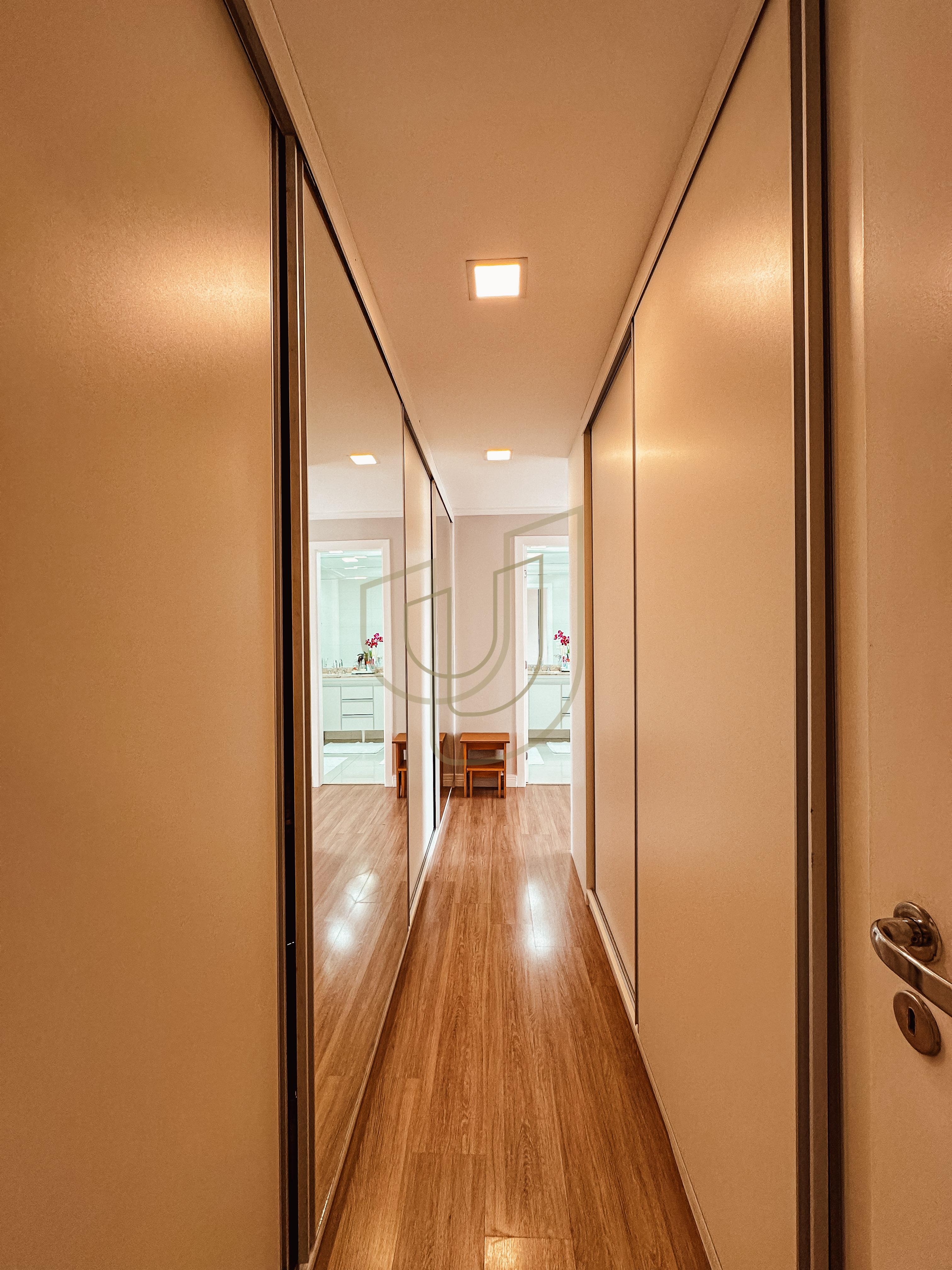 Apartamento com 4 Su&iacute;tes no Helbor Belvedere Avenida São João São José dos Campos - 